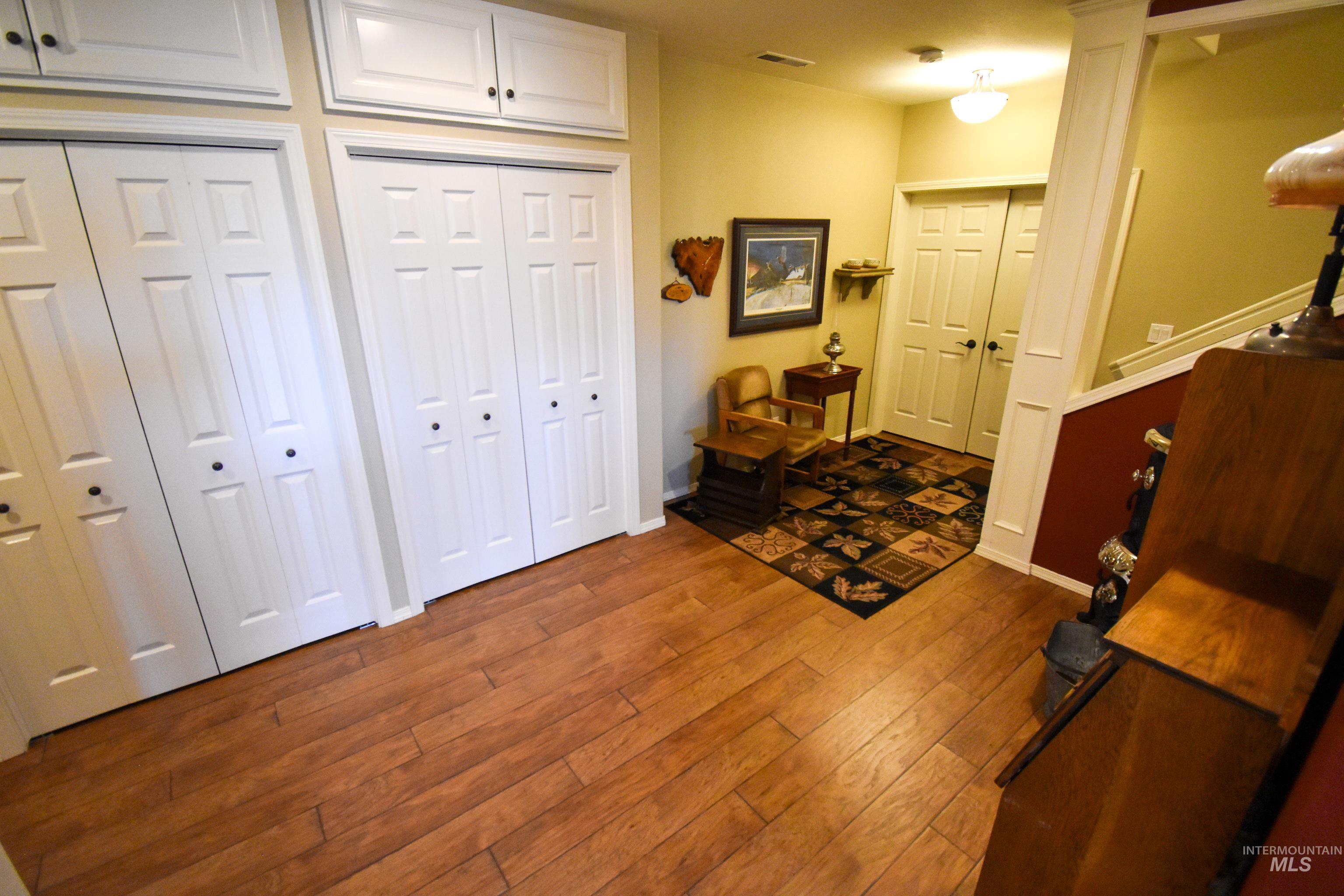 3725 Nicklaus Dr, Clarkston, Washington 99403, 5 Bedrooms, 4 Bathrooms, Residential For Sale, Price $794,000, 98949094