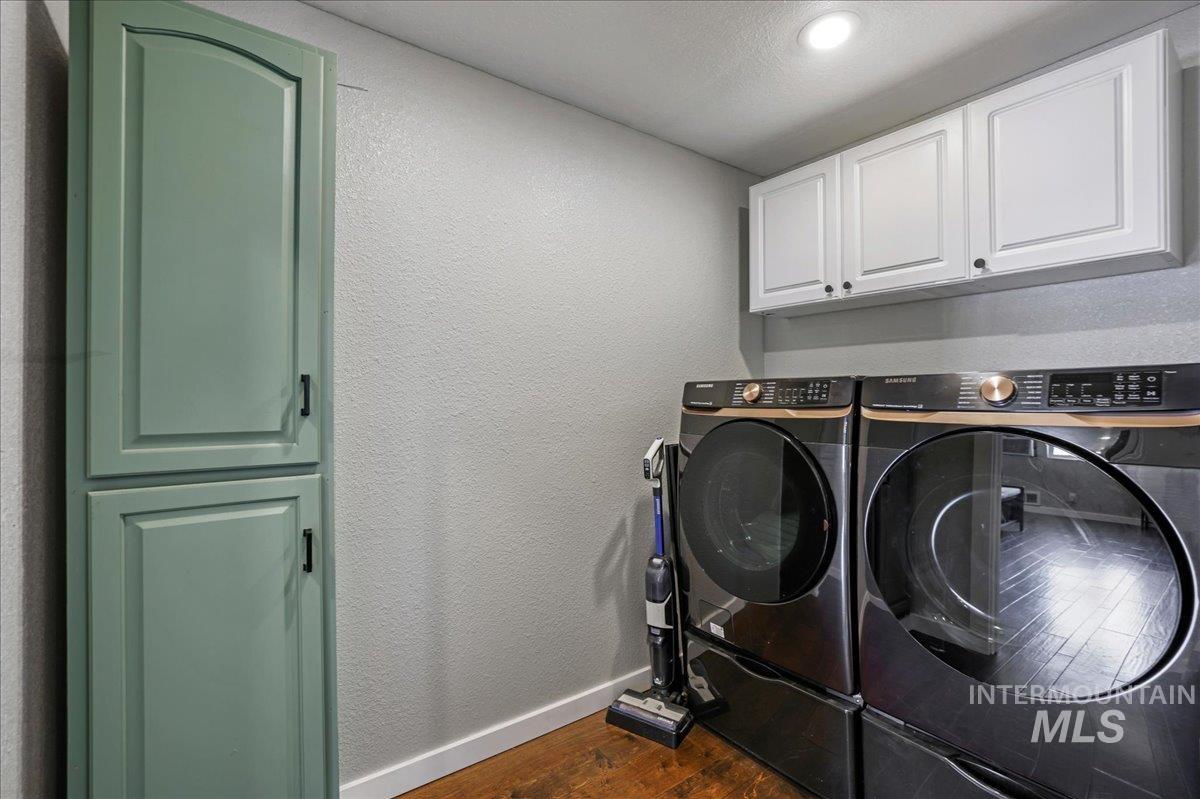 1011 Filer Ave W, Twin Falls, Idaho 83301, 3 Bedrooms, 3 Bathrooms, Residential For Sale, Price $665,000, 98949100