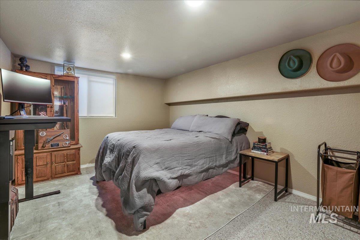 1011 Filer Ave W, Twin Falls, Idaho 83301, 3 Bedrooms, 3 Bathrooms, Residential For Sale, Price $665,000, 98949100