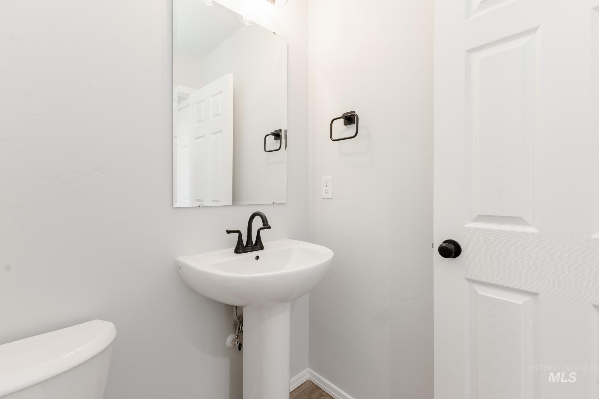 5201 Malachite St, Caldwell, Idaho 83605, 4 Bedrooms, 2.5 Bathrooms, Residential For Sale, Price $439,990, 98949120