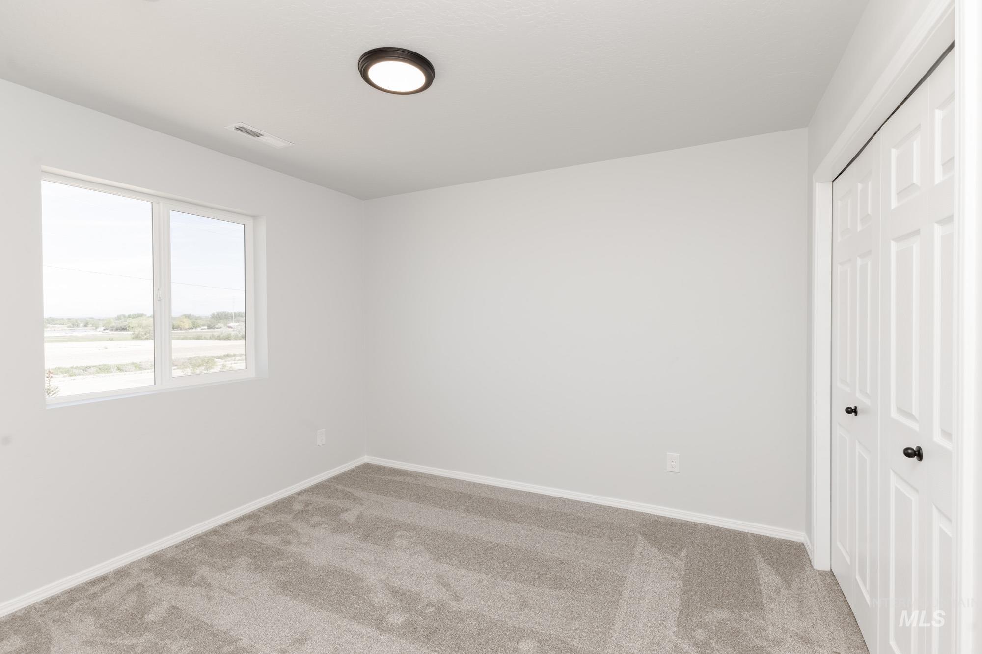 5201 Malachite St, Caldwell, Idaho 83605, 4 Bedrooms, 2.5 Bathrooms, Residential For Sale, Price $439,990, 98949120