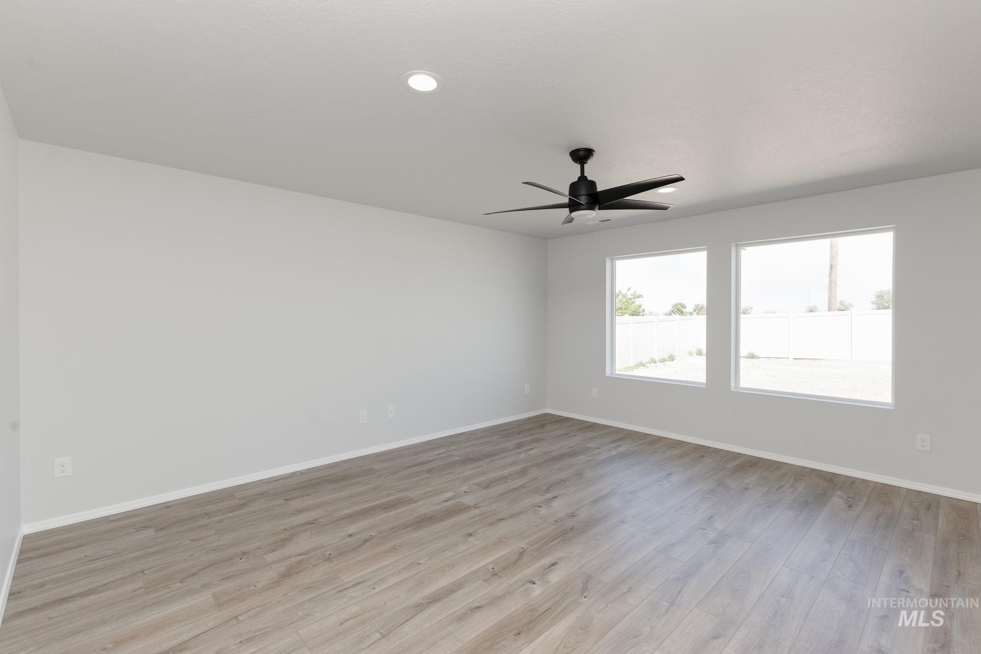 5201 Malachite St, Caldwell, Idaho 83605, 4 Bedrooms, 2.5 Bathrooms, Residential For Sale, Price $439,990, 98949120