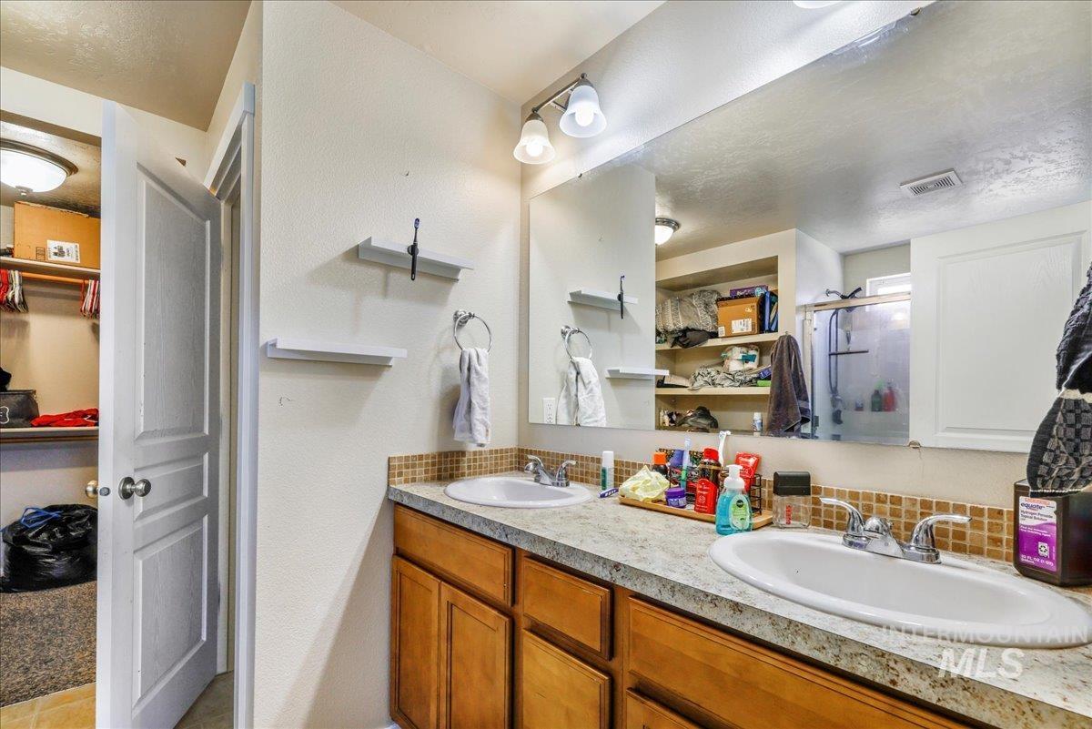 740 SW Portal St, Mountain Home, Idaho 83647-5163, 4 Bedrooms, 2 Bathrooms, Residential For Sale, Price $395,000, 98949148