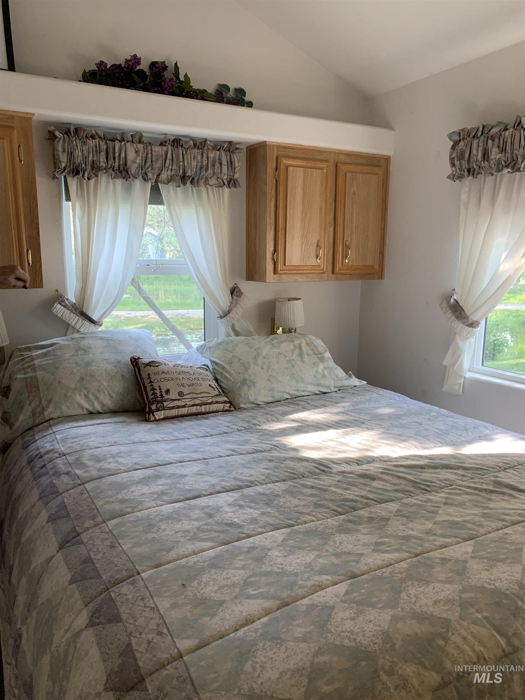 514 E13 Sawyer St, Cascade, Idaho 83611, 1 Bedroom, 1 Bathroom, Residential For Sale, Price $229,000, 98949162