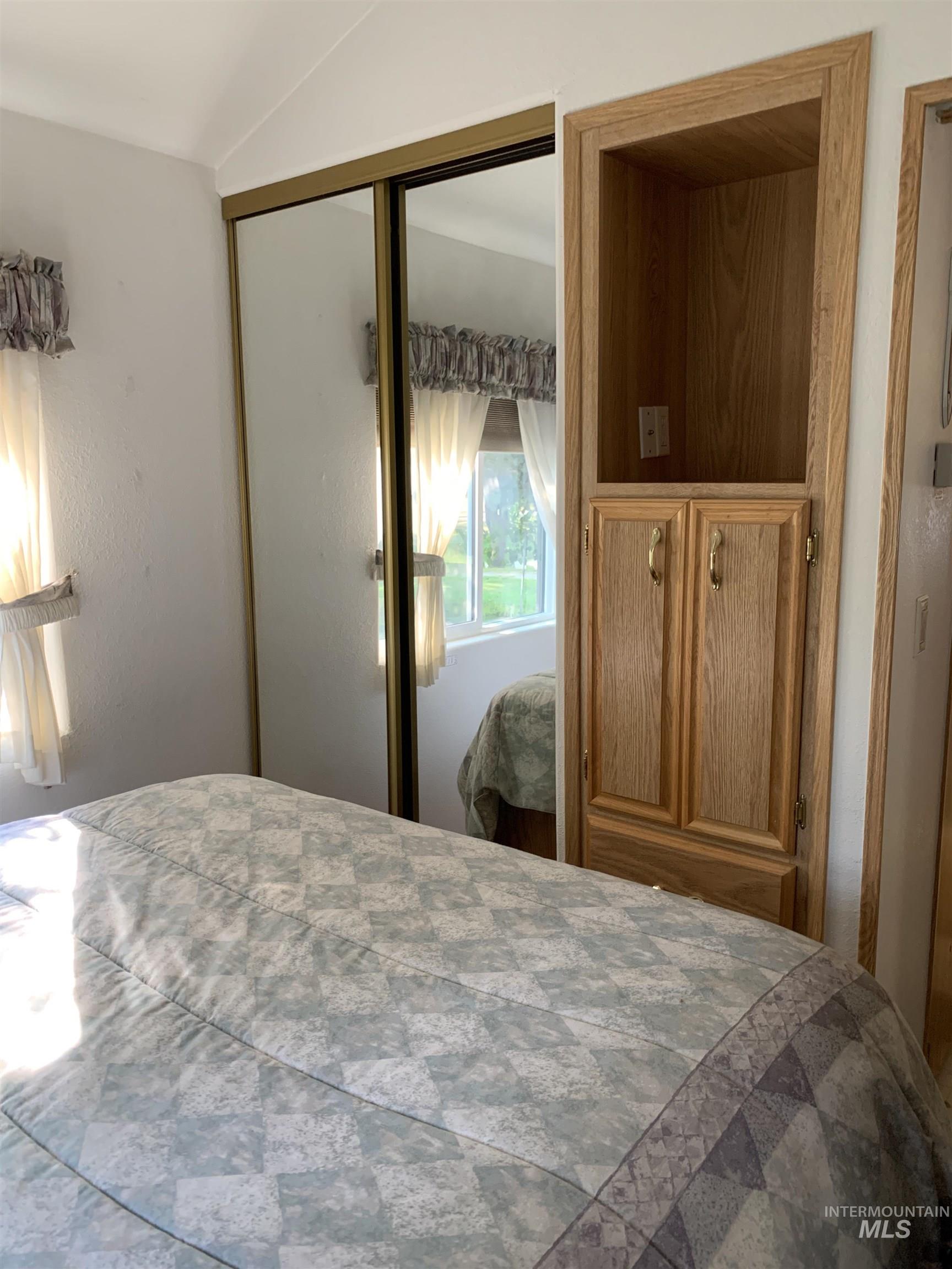 514 E13 Sawyer St, Cascade, Idaho 83611, 1 Bedroom, 1 Bathroom, Residential For Sale, Price $229,000, 98949162