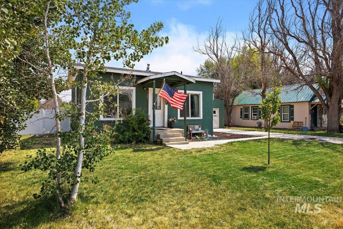 722 Nevada St, Gooding, Idaho 83330, 3 Bedrooms, 1 Bathroom, Residential For Sale, Price $245,000, 98949178
