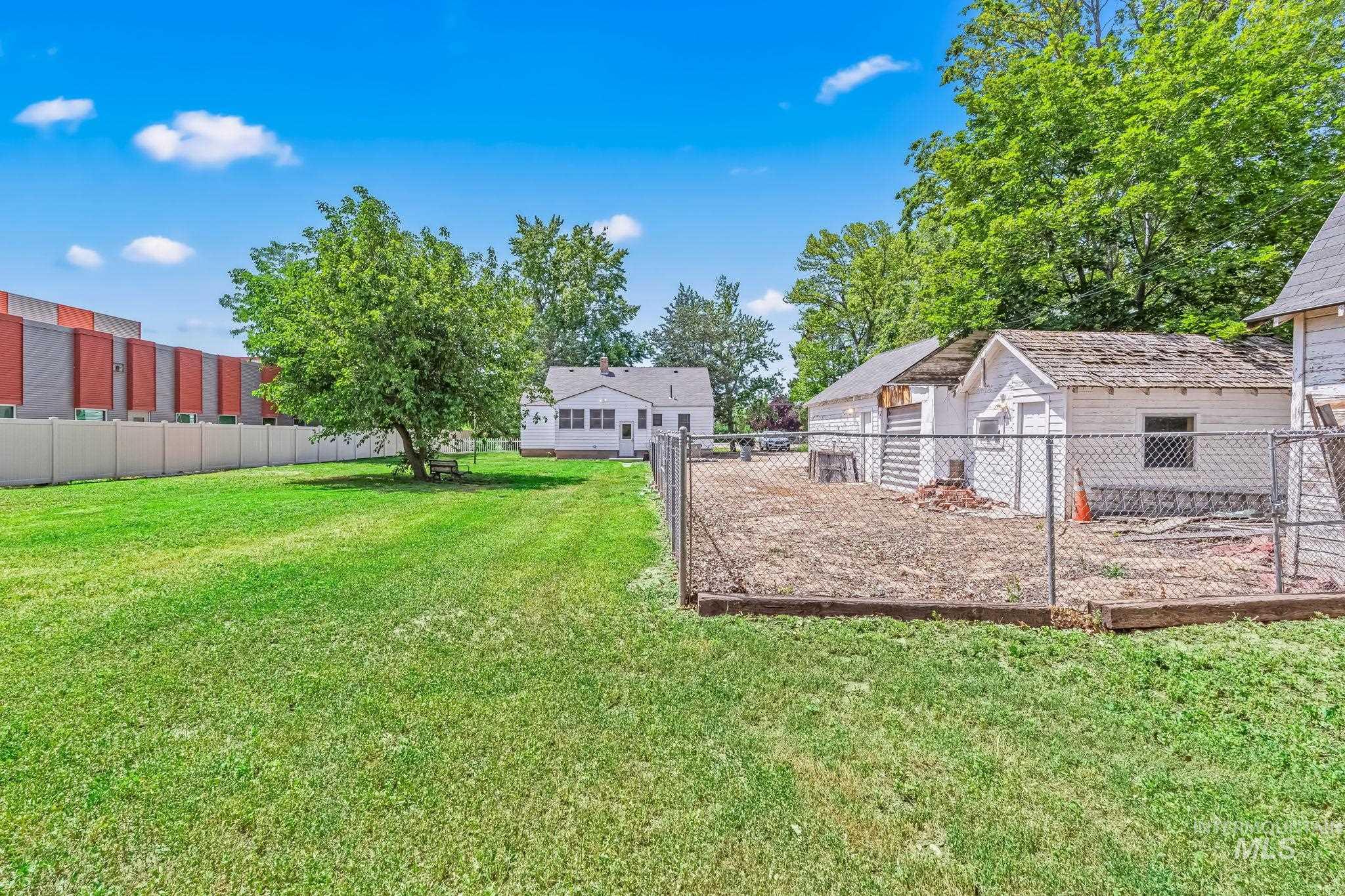 404 N Allumbaugh St, Boise, Idaho 83704, Residential Income For Sale, Price $589,900, 98949199