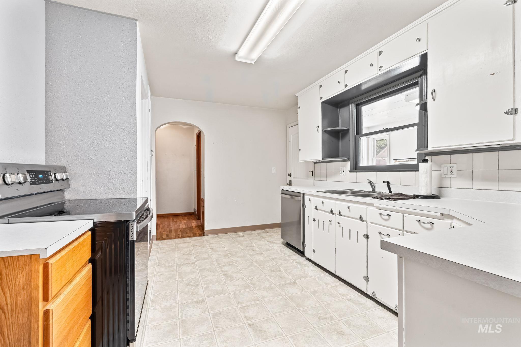404 N Allumbaugh St, Boise, Idaho 83704, Residential Income For Sale, Price $589,900, 98949199