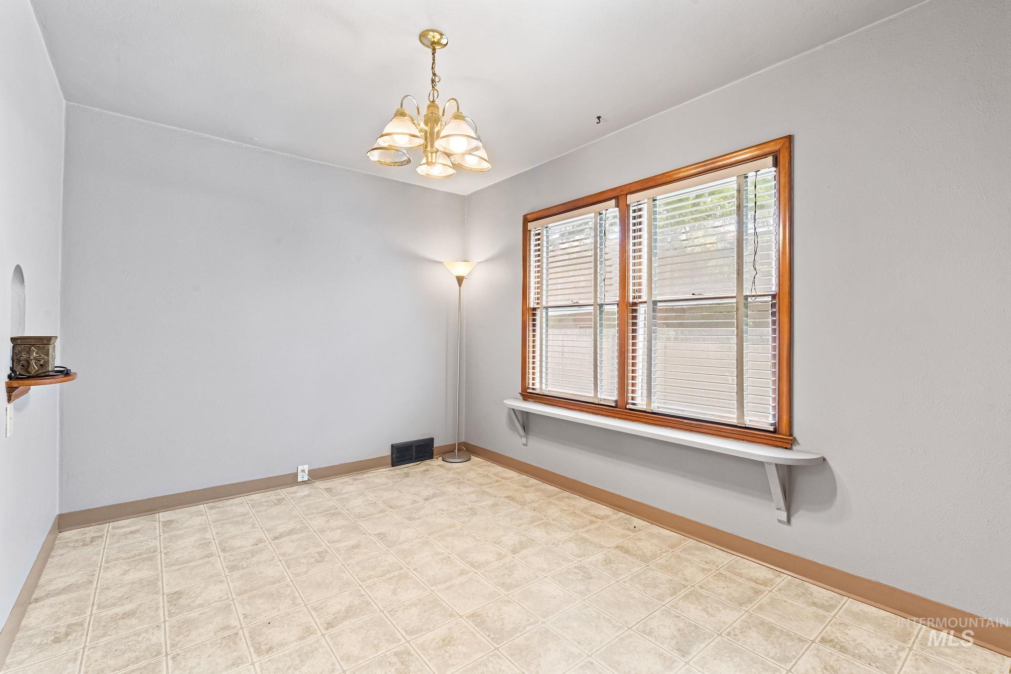 404 N Allumbaugh St, Boise, Idaho 83704, Residential Income For Sale, Price $589,900, 98949199