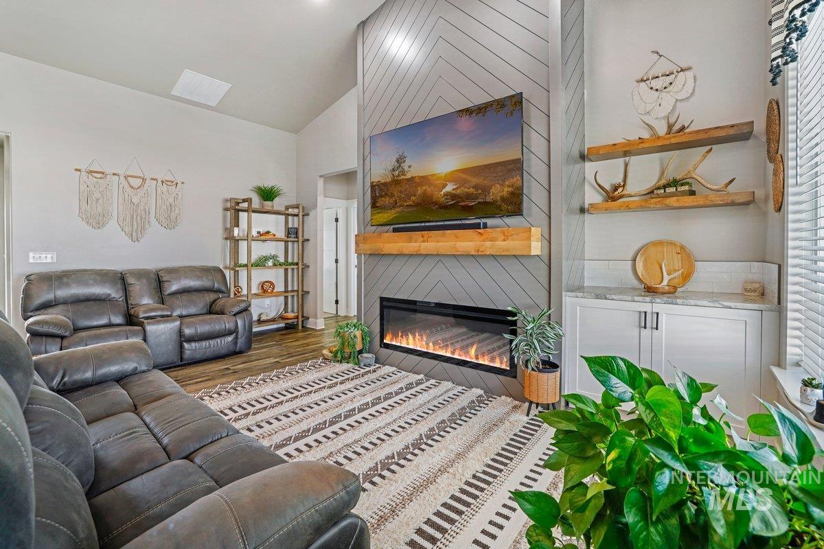 910 Blueridge Dr, Kimberly, Idaho 83341, 4 Bedrooms, 2 Bathrooms, Residential For Sale, Price $489,500, 98949217