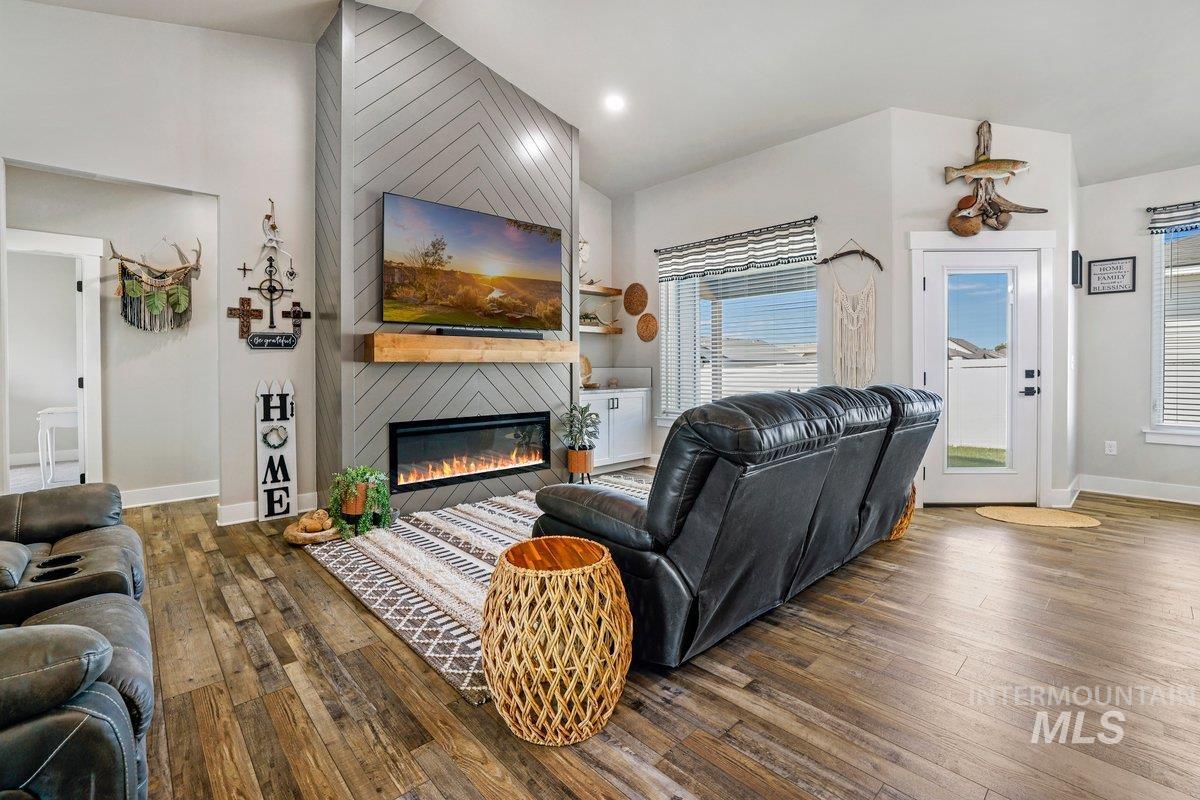 910 Blueridge Dr, Kimberly, Idaho 83341, 4 Bedrooms, 2 Bathrooms, Residential For Sale, Price $489,500, 98949217