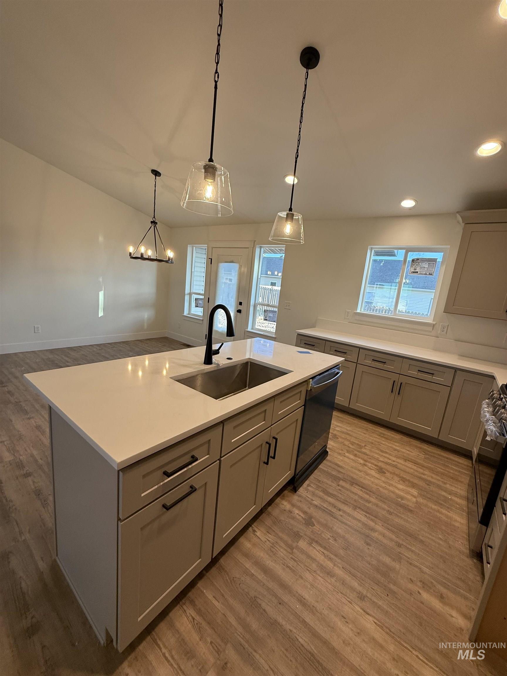 917 E 23rd Ave, Jerome, Idaho 83338, 4 Bedrooms, 2 Bathrooms, Residential For Sale, Price $384,000, 98949227