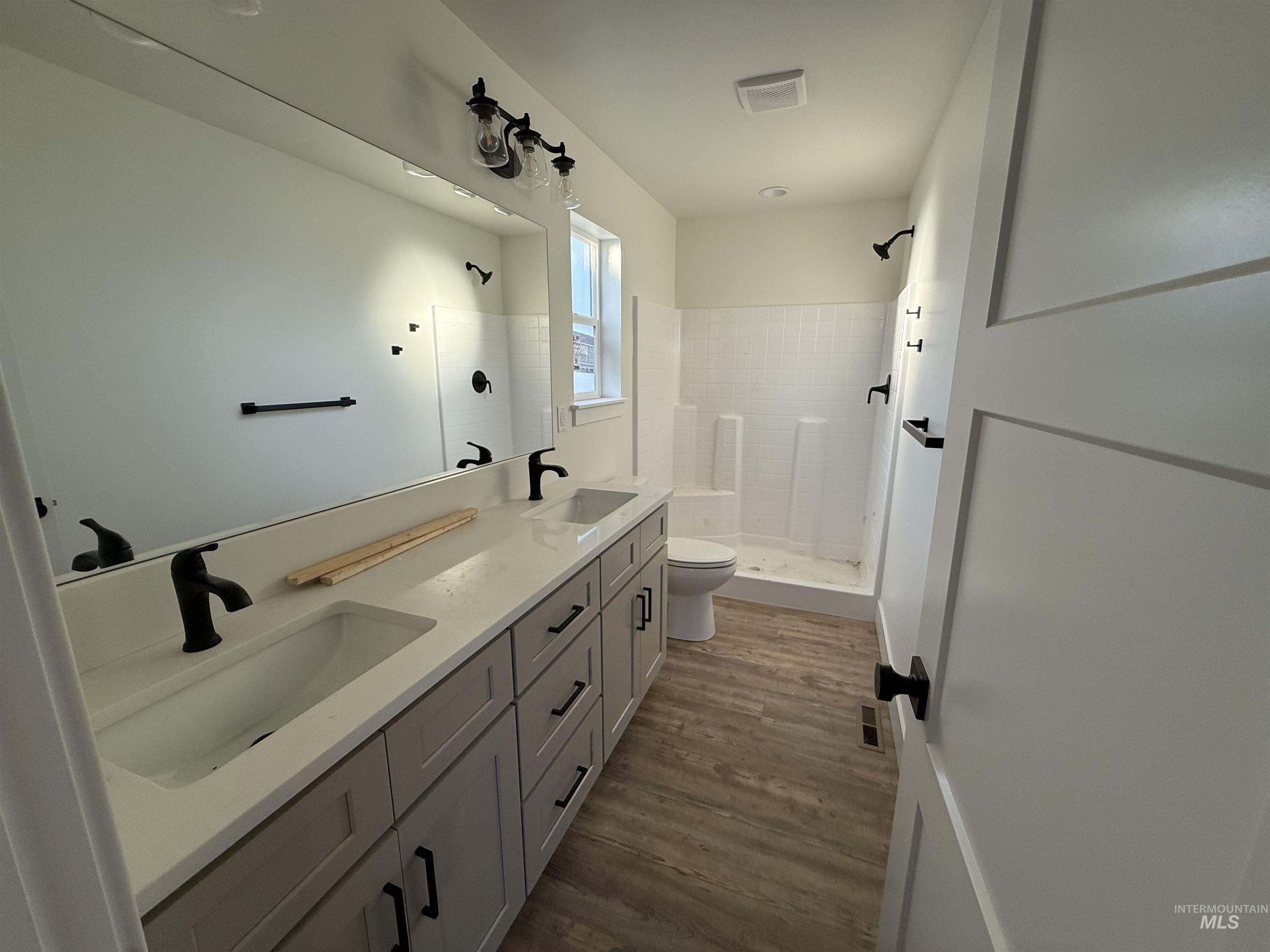 917 E 23rd Ave, Jerome, Idaho 83338, 4 Bedrooms, 2 Bathrooms, Residential For Sale, Price $384,000, 98949227