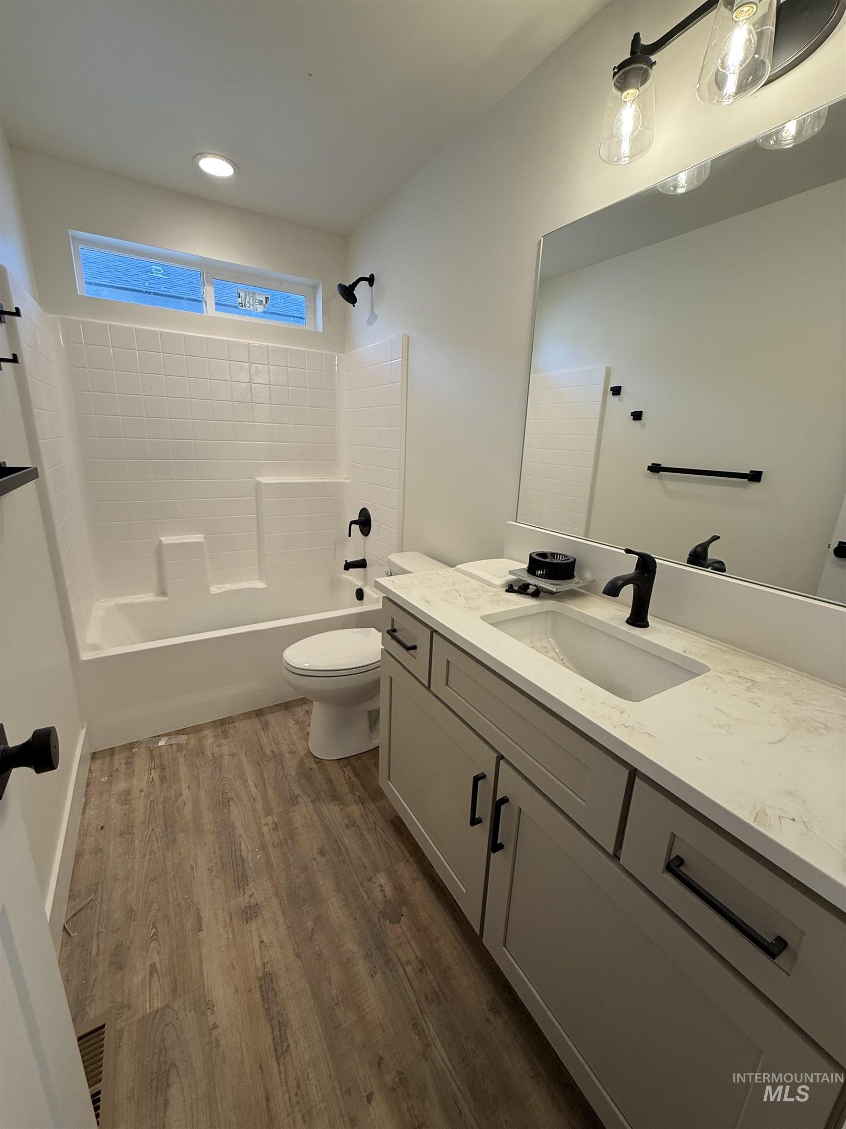 917 E 23rd Ave, Jerome, Idaho 83338, 4 Bedrooms, 2 Bathrooms, Residential For Sale, Price $384,000, 98949227