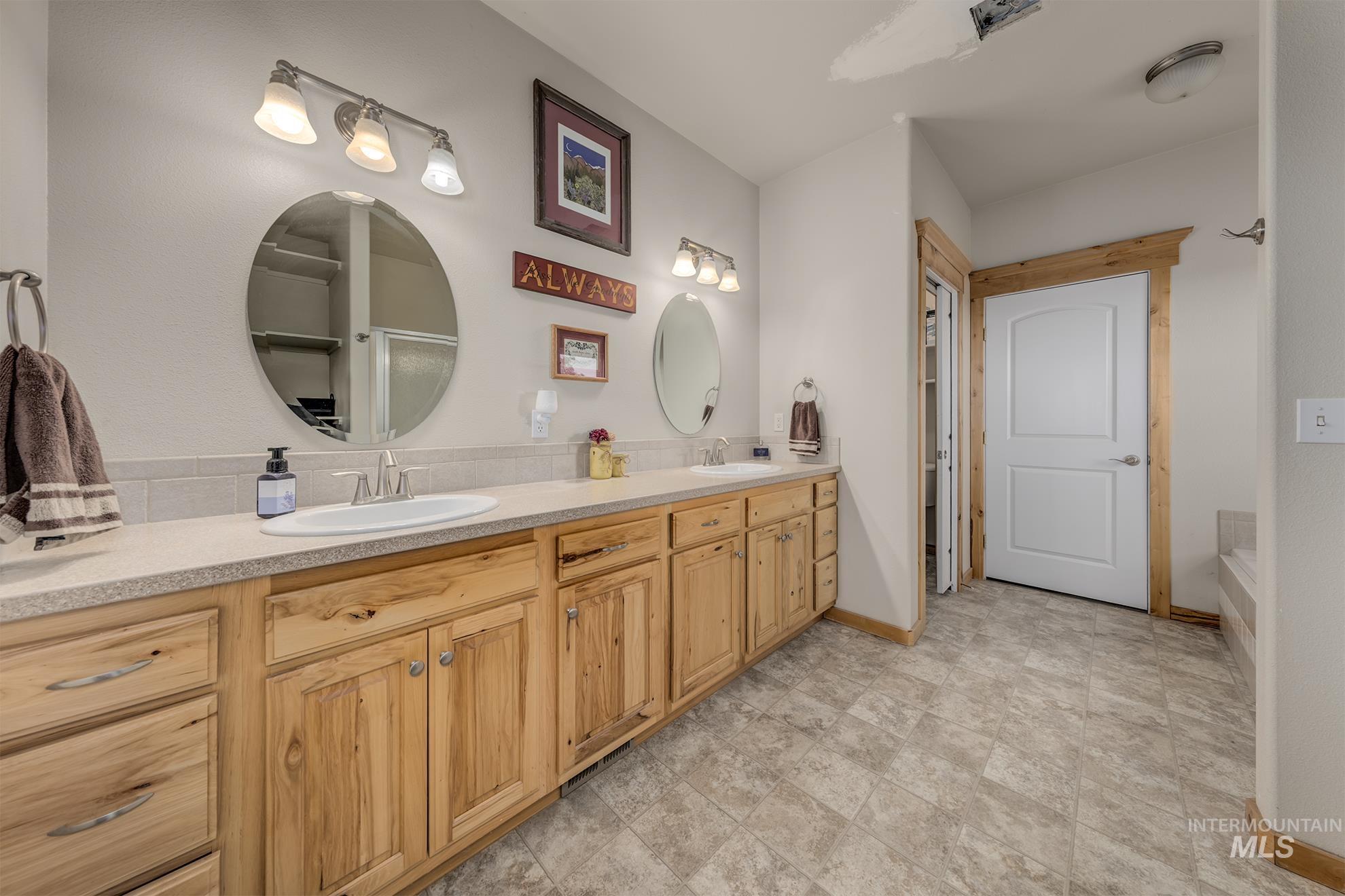 2175 Graham Blvd, Vale, Oregon 97918, 4 Bedrooms, 3.5 Bathrooms, Residential For Sale, Price $1,300,000, 98949243