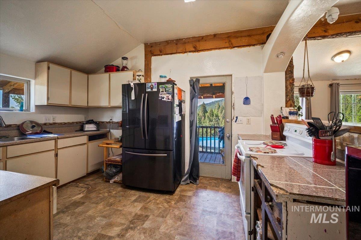 35 RIDGETOP DR, Boise, Idaho 83716, 1 Bedroom, 1 Bathroom, Residential For Sale, Price $189,999, 98949250