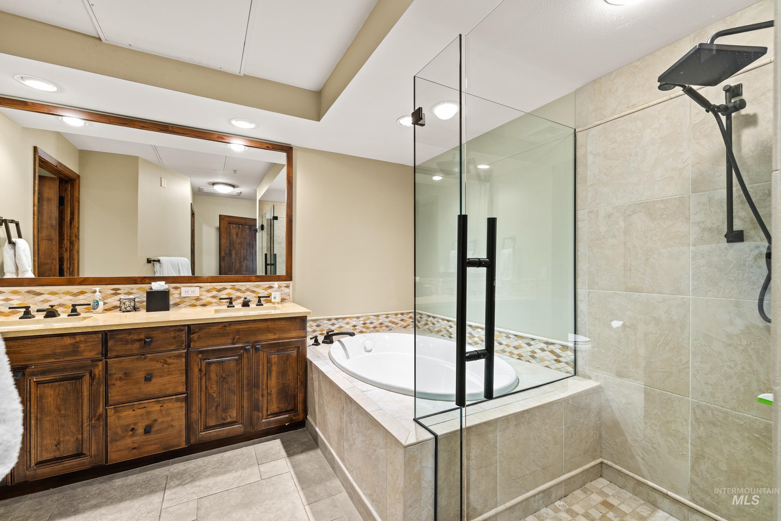 616 N Third Street, McCall, Idaho 83638, 3 Bedrooms, 2.5 Bathrooms, Residential For Sale, Price $775,000, 98949255