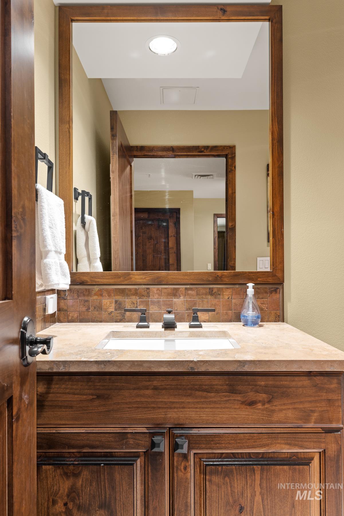 616 N Third Street, McCall, Idaho 83638, 3 Bedrooms, 2.5 Bathrooms, Residential For Sale, Price $775,000, 98949255