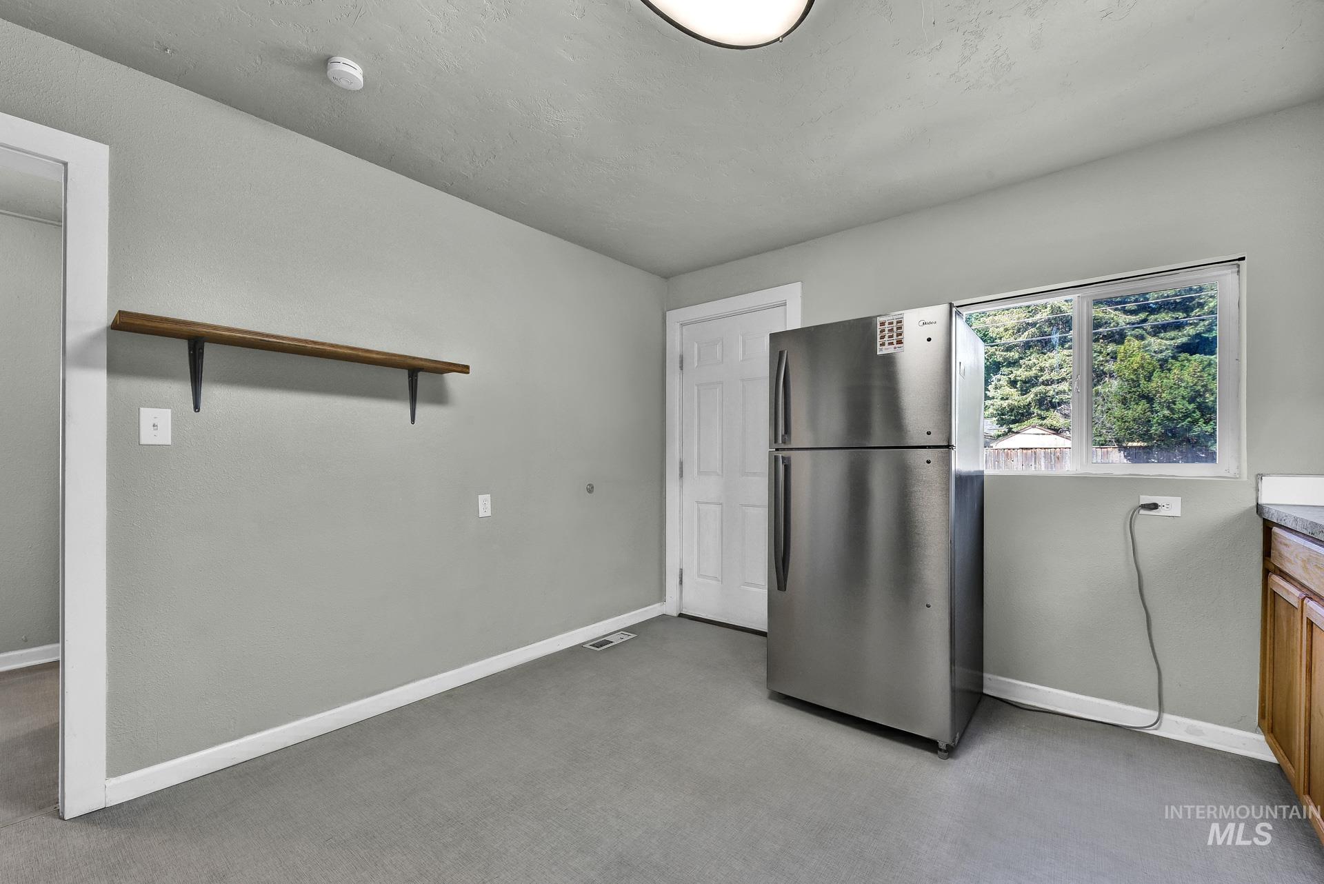 155 N N 11th E St, Mountain Home, Idaho 83647, 3 Bedrooms, 1 Bathroom, Residential For Sale, Price $265,000, 98949342