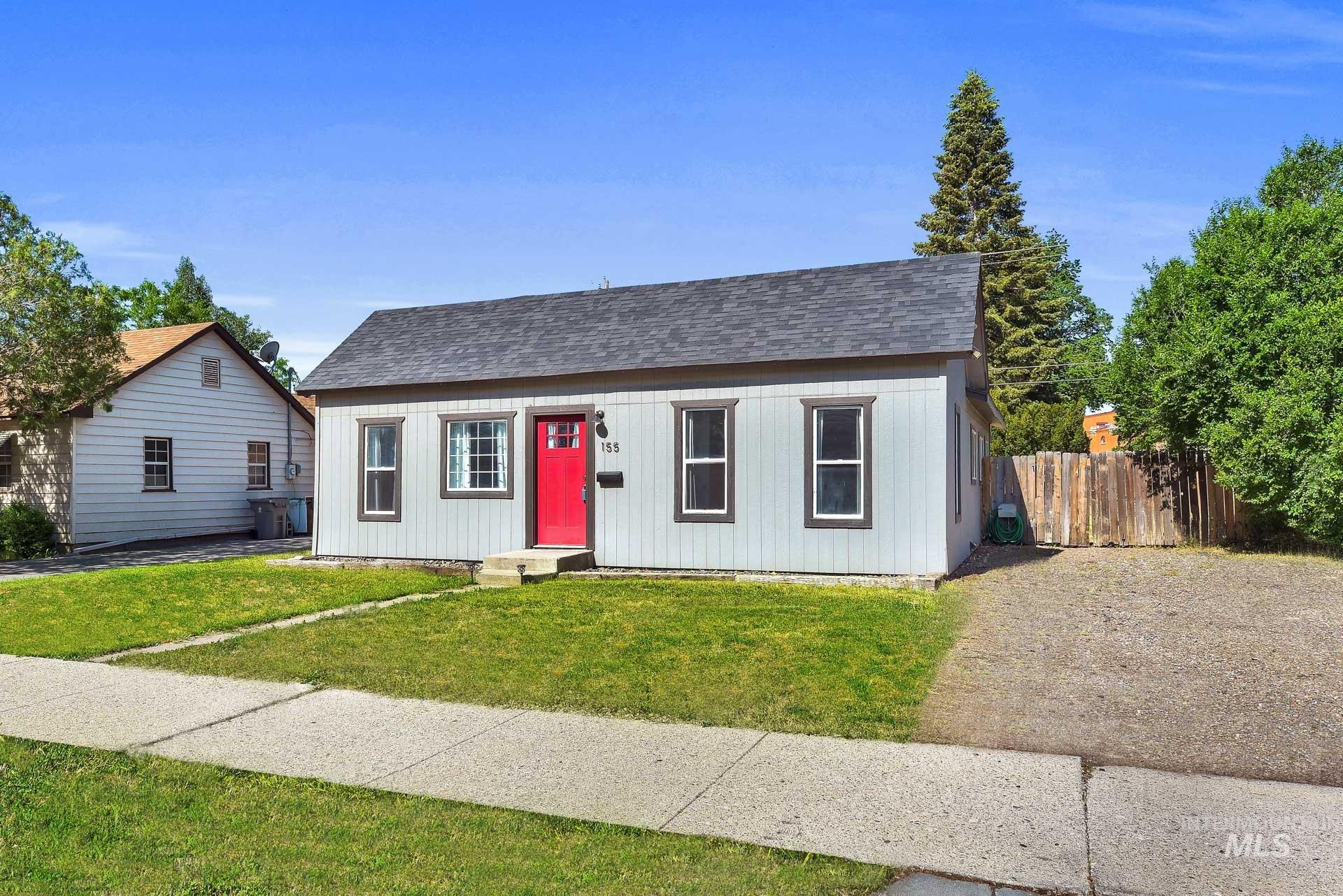 155 N N 11th E St, Mountain Home, Idaho 83647, 3 Bedrooms, 1 Bathroom, Residential For Sale, Price $265,000, 98949342