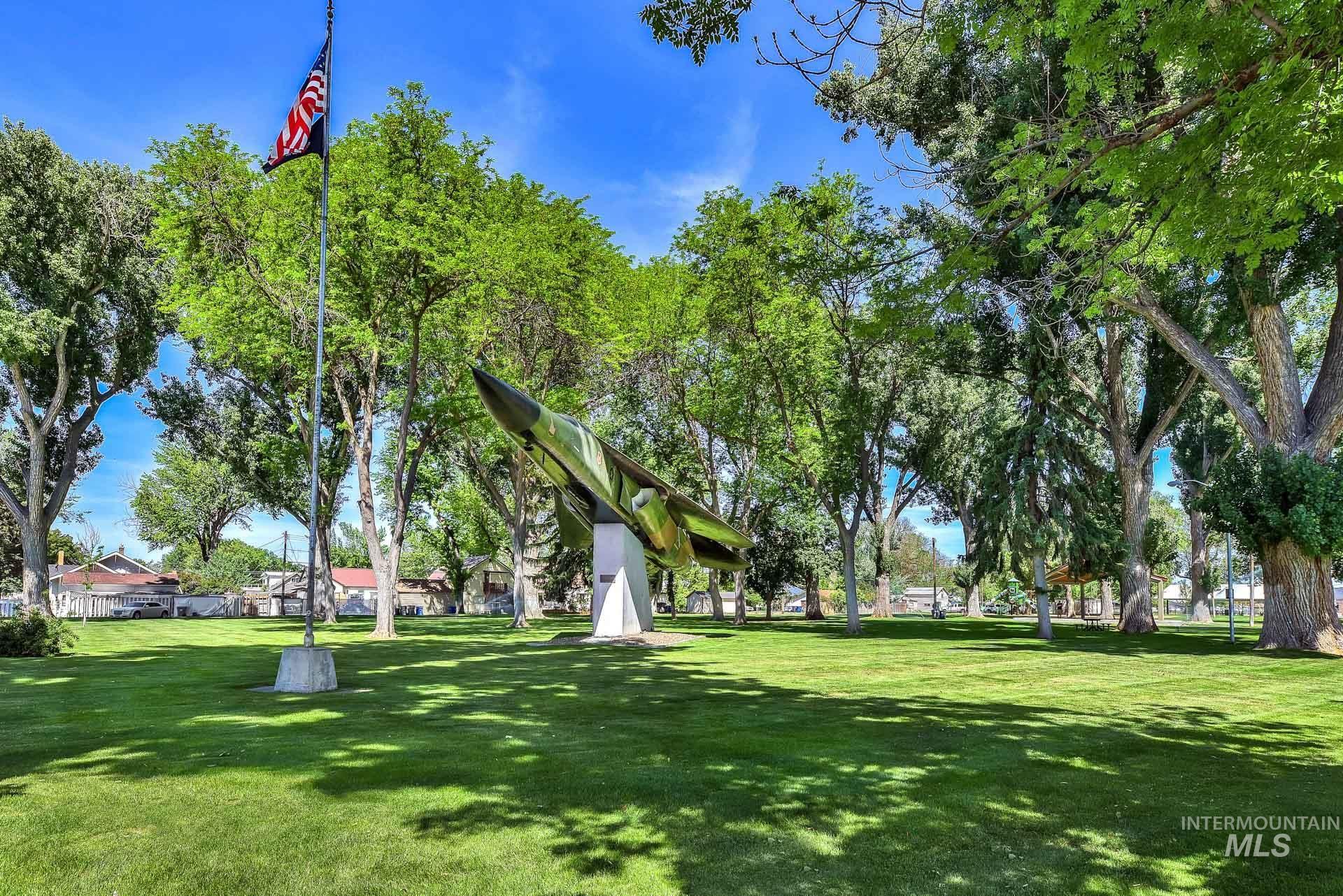 155 N N 11th E St, Mountain Home, Idaho 83647, 3 Bedrooms, 1 Bathroom, Residential For Sale, Price $265,000, 98949342