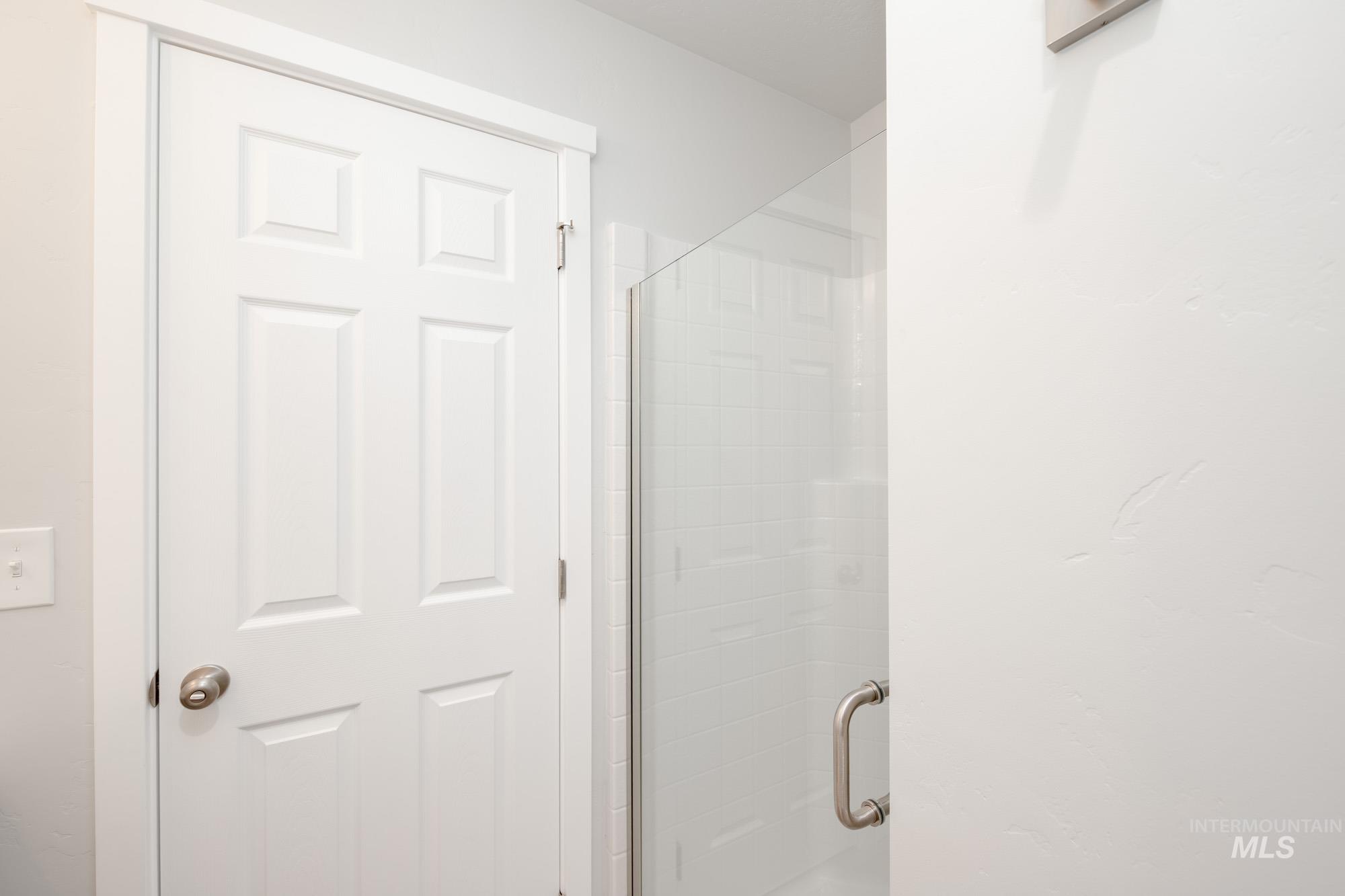 5114 Endicott Dr, Caldwell, Idaho 83605, 5 Bedrooms, 3 Bathrooms, Residential For Sale, Price $456,990, 98949350