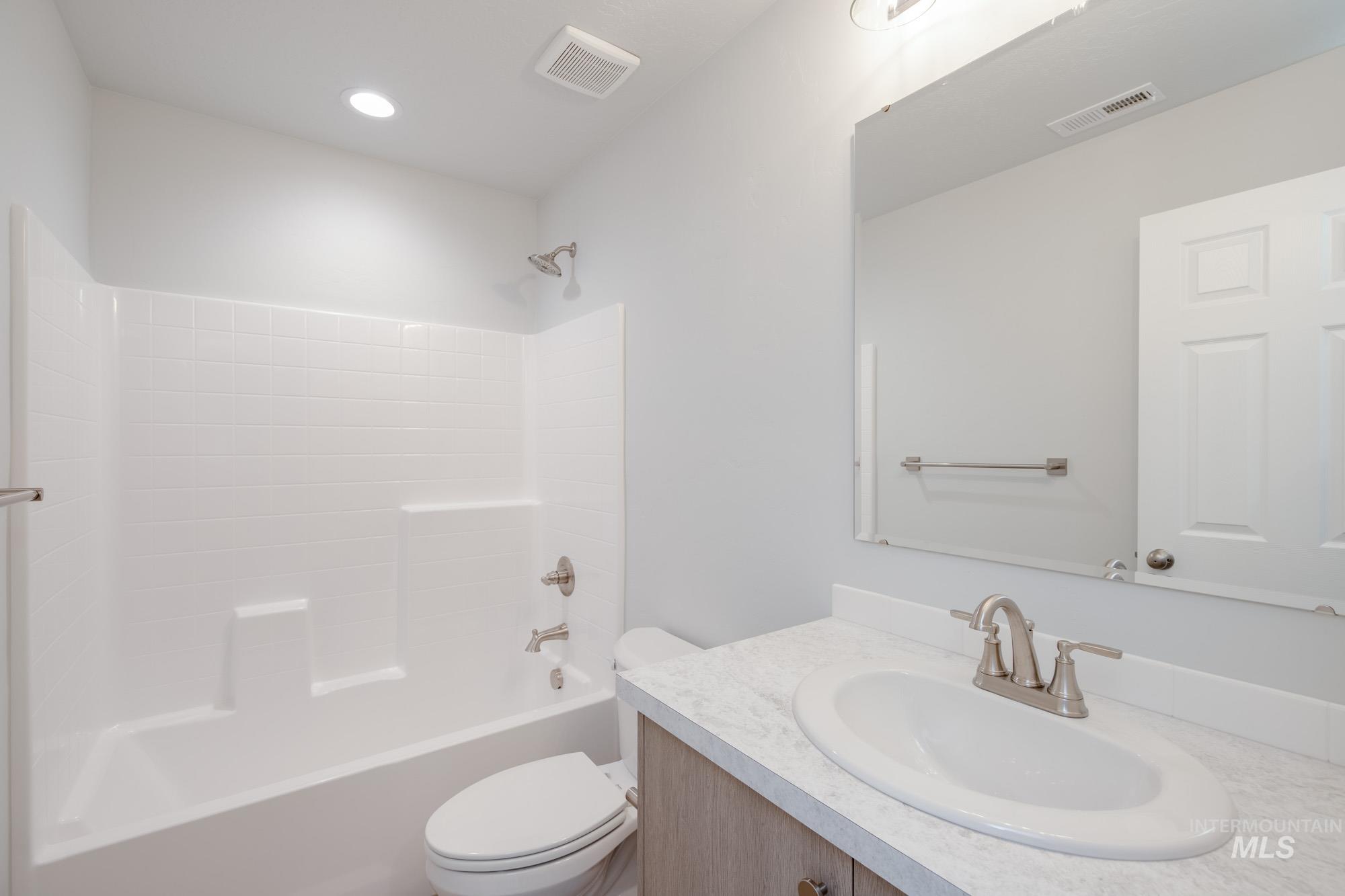 5114 Endicott Dr, Caldwell, Idaho 83605, 5 Bedrooms, 3 Bathrooms, Residential For Sale, Price $456,990, 98949350