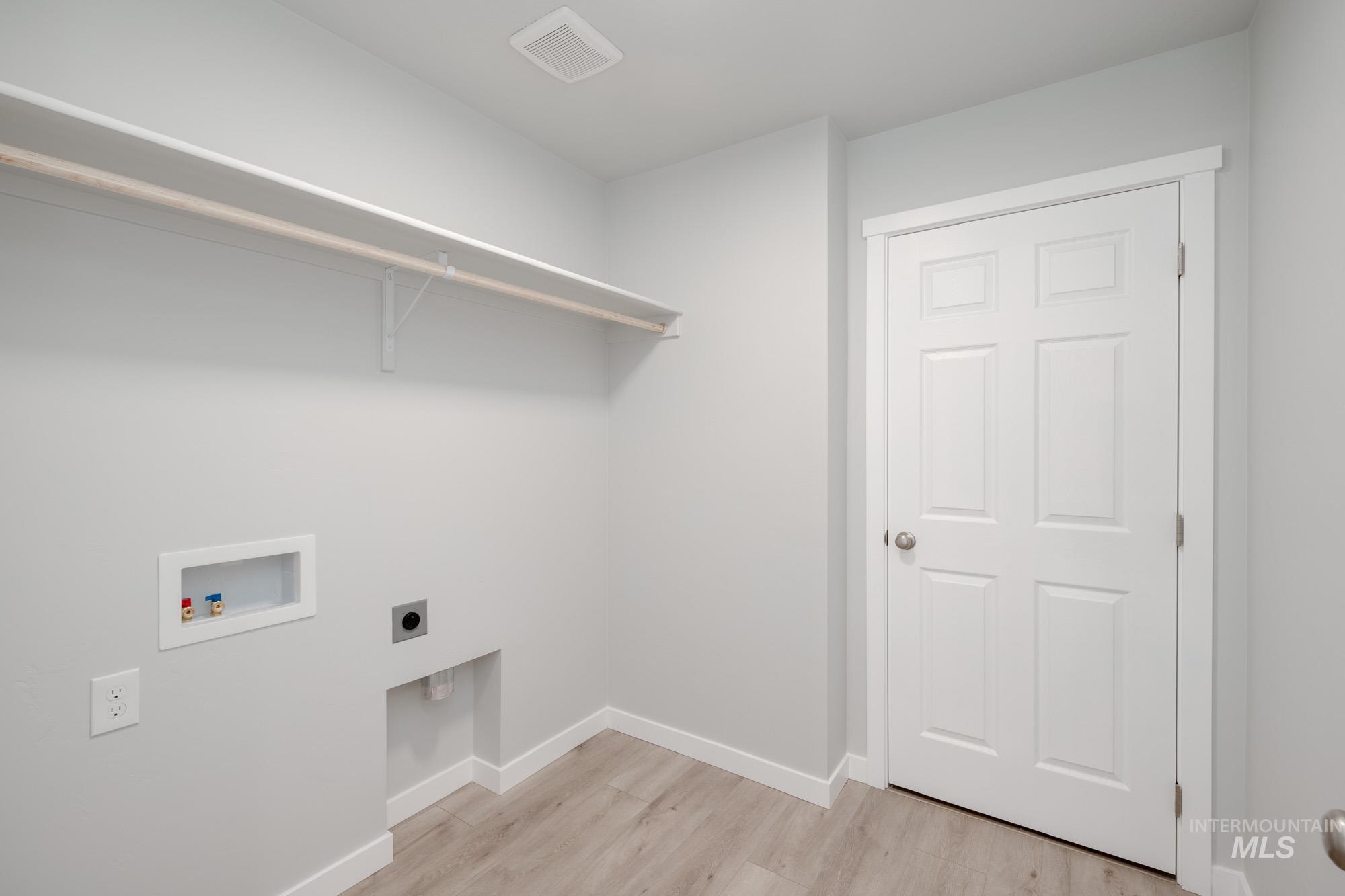 5114 Endicott Dr, Caldwell, Idaho 83605, 5 Bedrooms, 3 Bathrooms, Residential For Sale, Price $456,990, 98949350