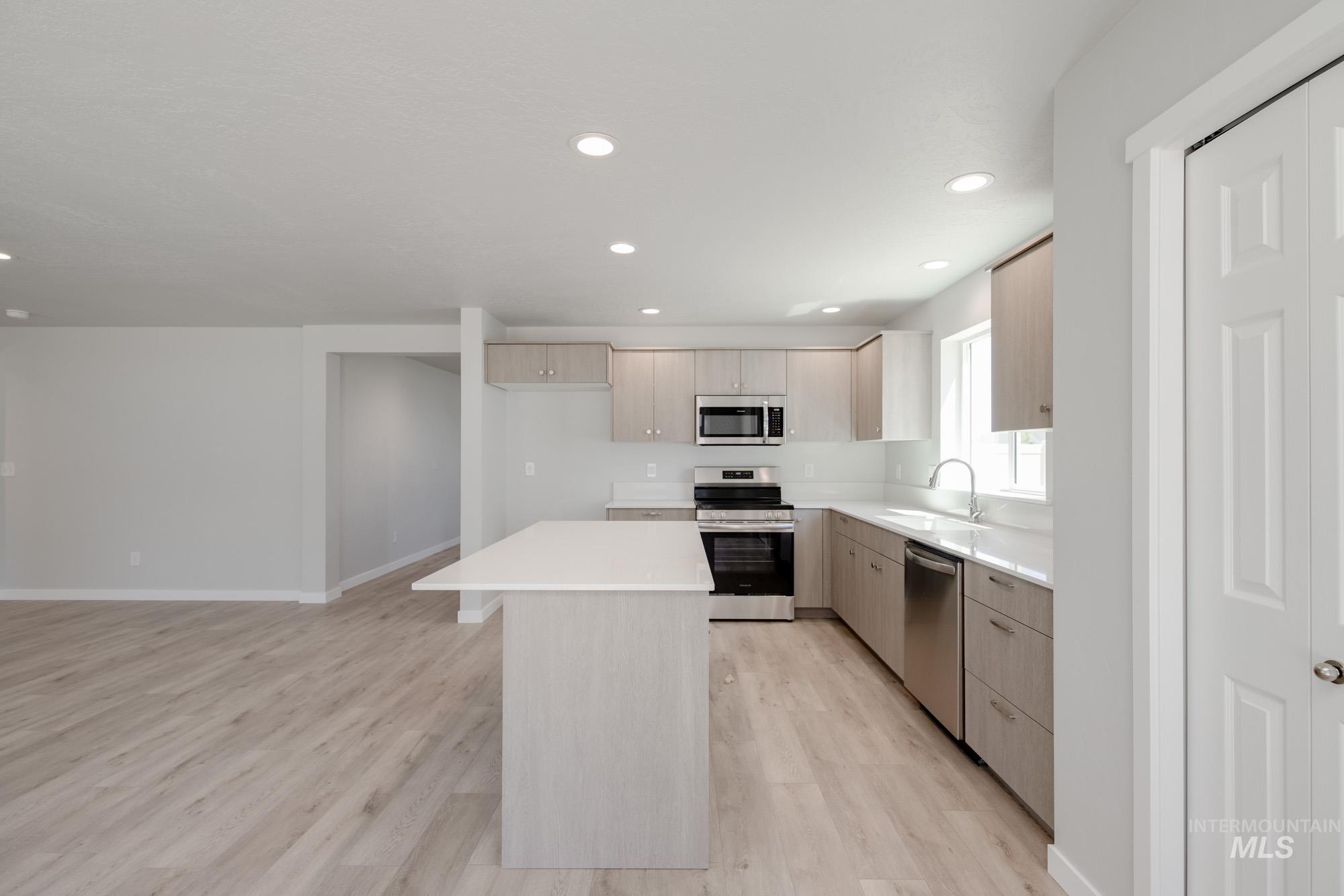 5114 Endicott Dr, Caldwell, Idaho 83605, 5 Bedrooms, 3 Bathrooms, Residential For Sale, Price $456,990, 98949350