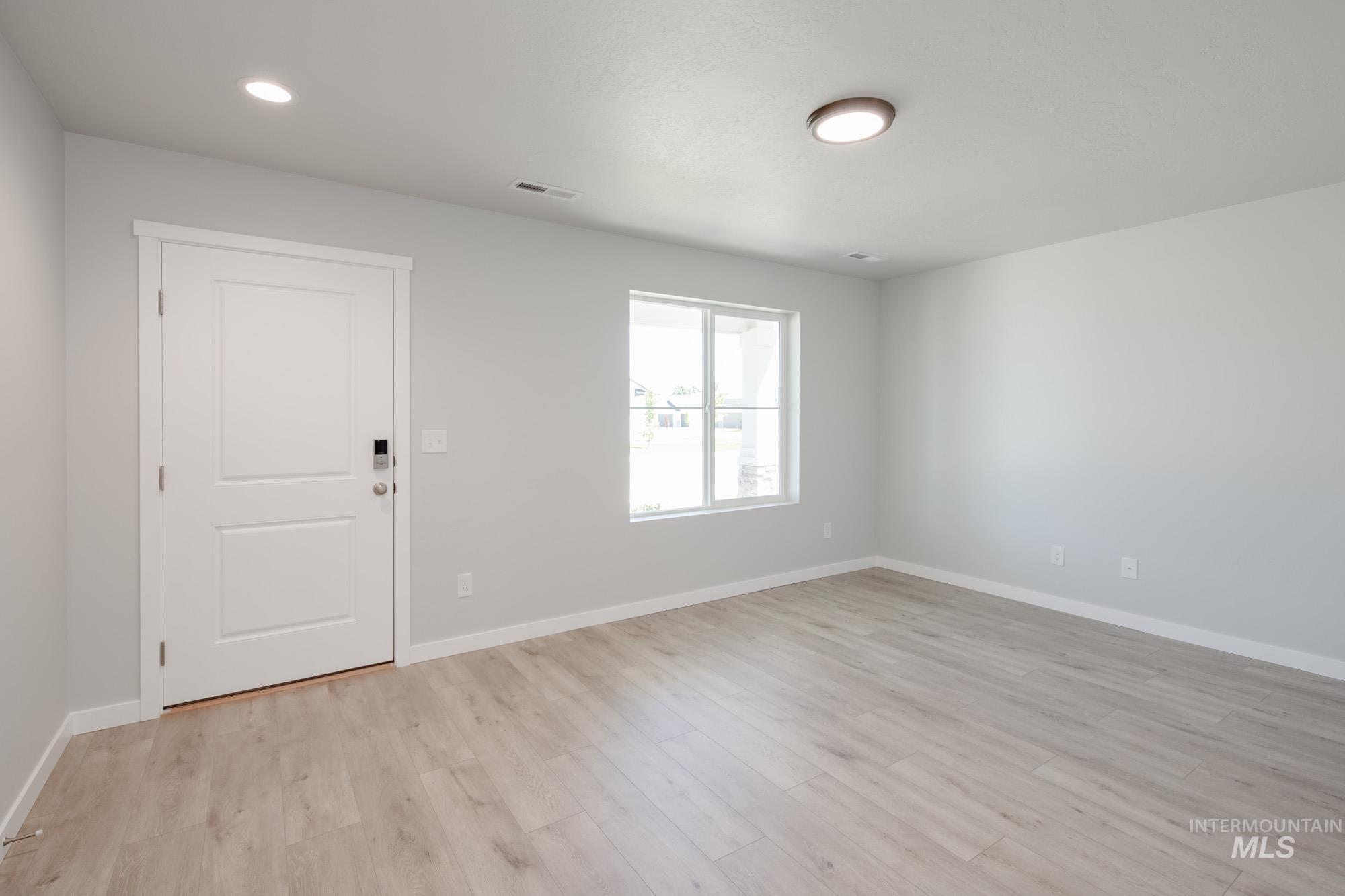 5114 Endicott Dr, Caldwell, Idaho 83605, 5 Bedrooms, 3 Bathrooms, Residential For Sale, Price $456,990, 98949350