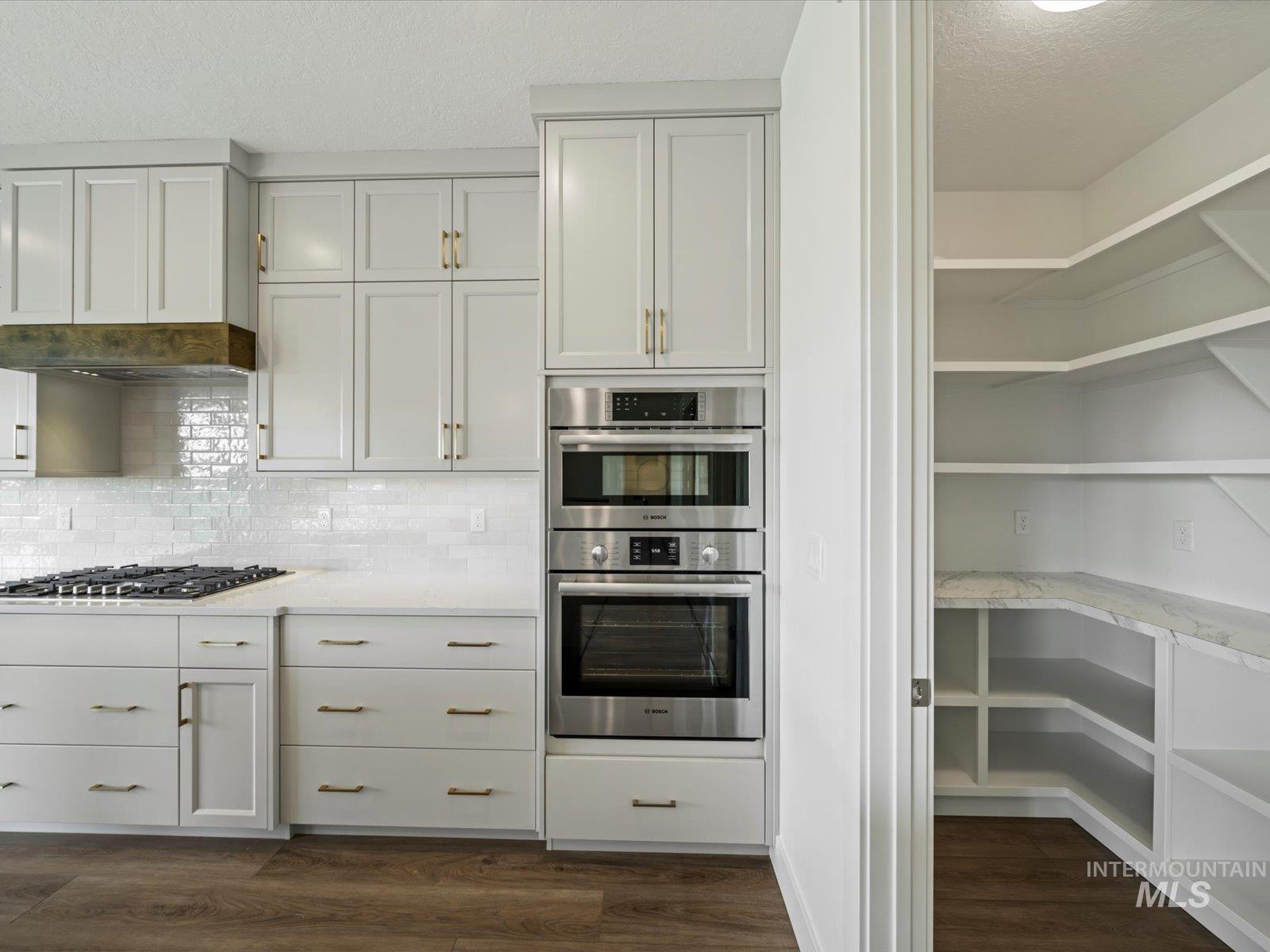 7162 E Osprey Estates Dr, Nampa, Idaho 83686, 4 Bedrooms, 3.5 Bathrooms, Residential For Sale, Price $929,900, 98949369