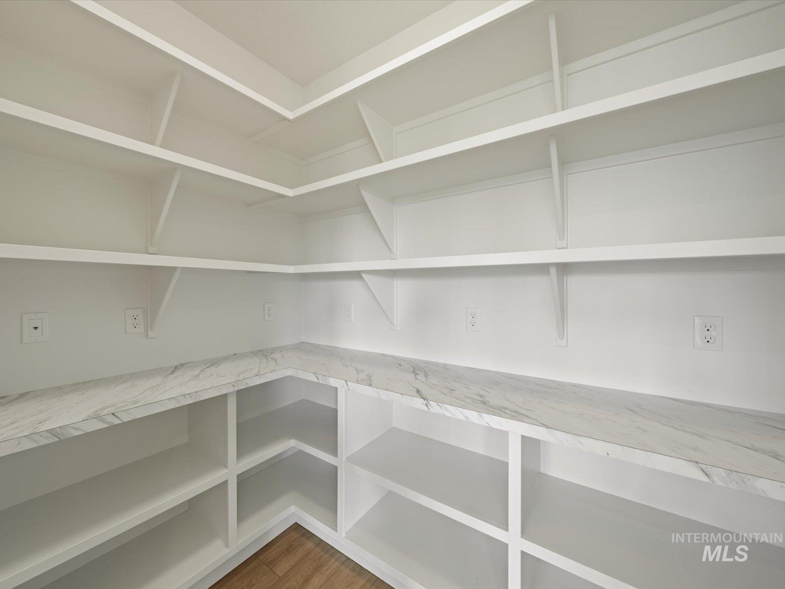 7162 E Osprey Estates Dr, Nampa, Idaho 83686, 4 Bedrooms, 3.5 Bathrooms, Residential For Sale, Price $929,900, 98949369