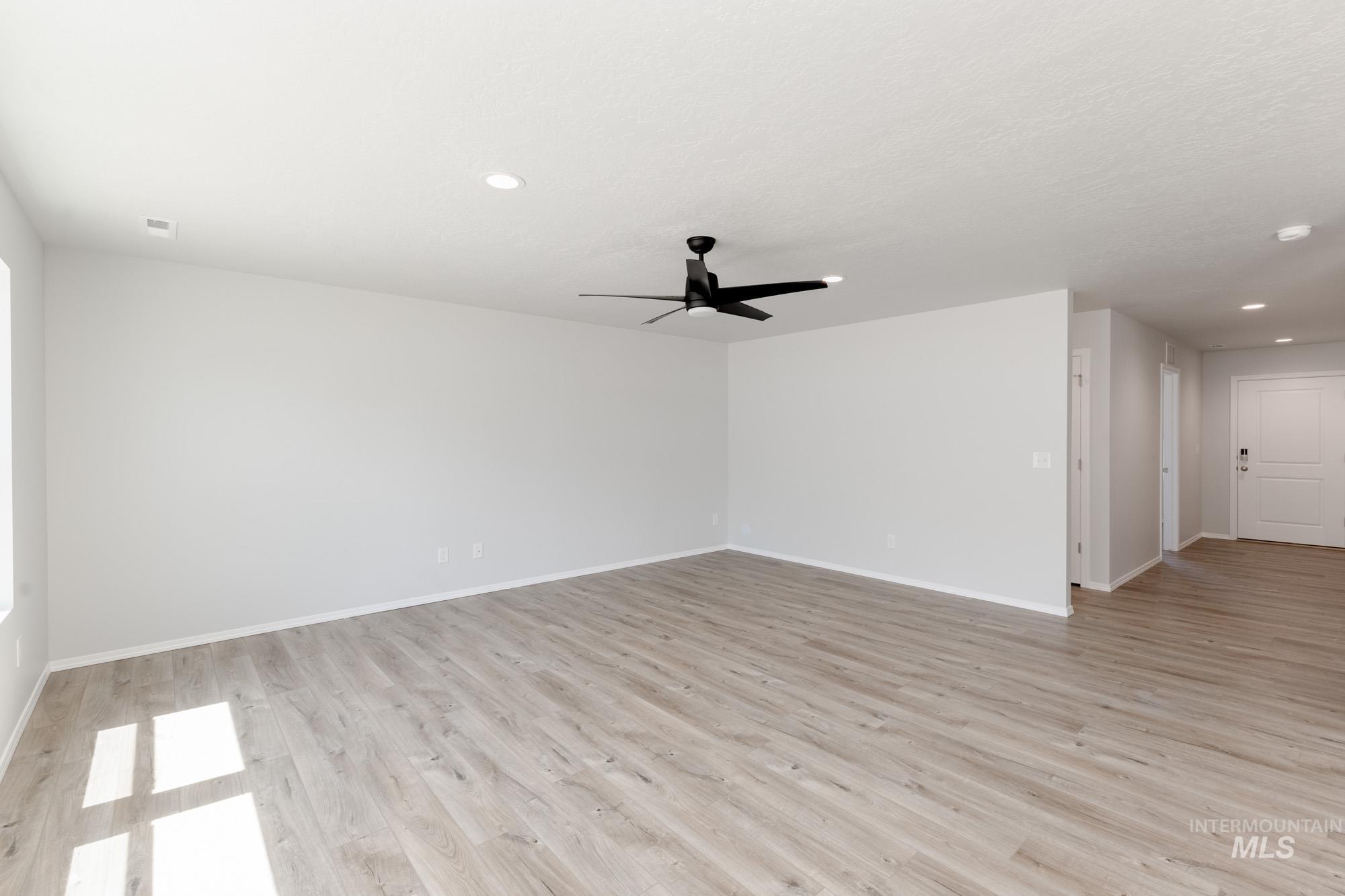 5120 Endicott Dr, Caldwell, Idaho 83605, 5 Bedrooms, 3 Bathrooms, Residential For Sale, Price $469,990, 98949375