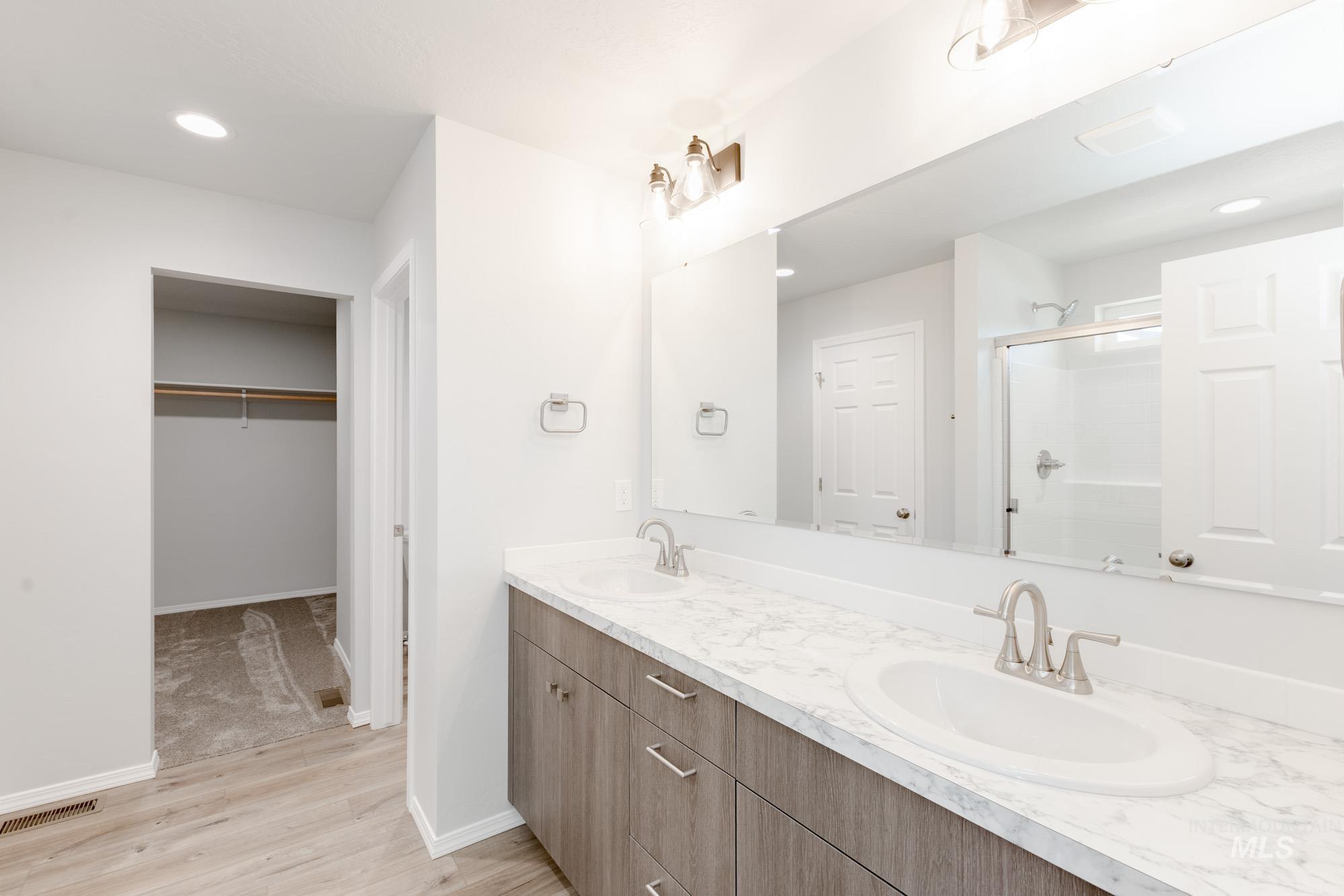 5120 Endicott Dr, Caldwell, Idaho 83605, 5 Bedrooms, 3 Bathrooms, Residential For Sale, Price $469,990, 98949375