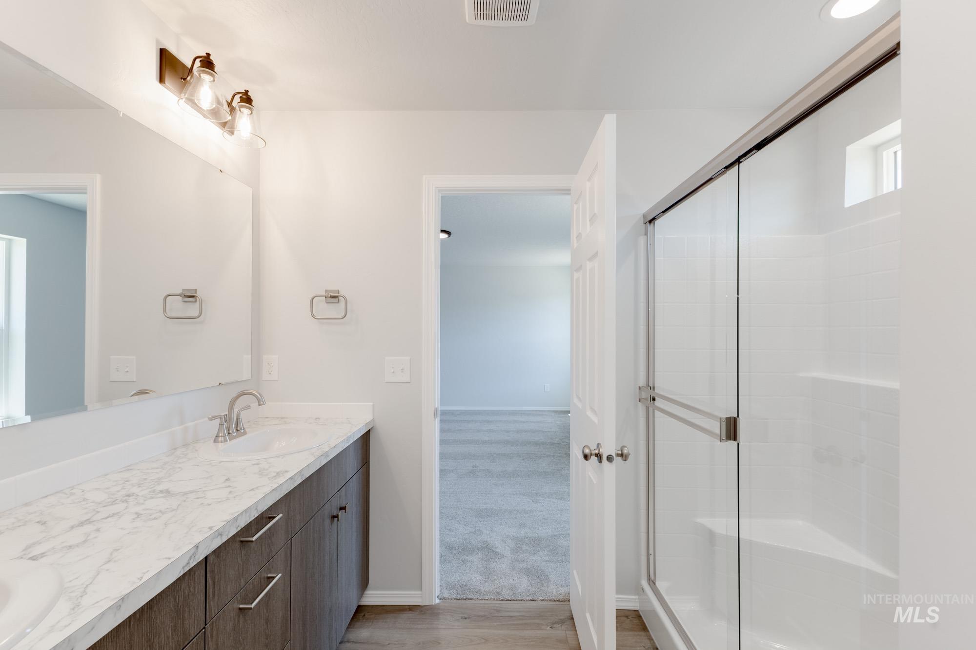 5120 Endicott Dr, Caldwell, Idaho 83605, 5 Bedrooms, 3 Bathrooms, Residential For Sale, Price $469,990, 98949375