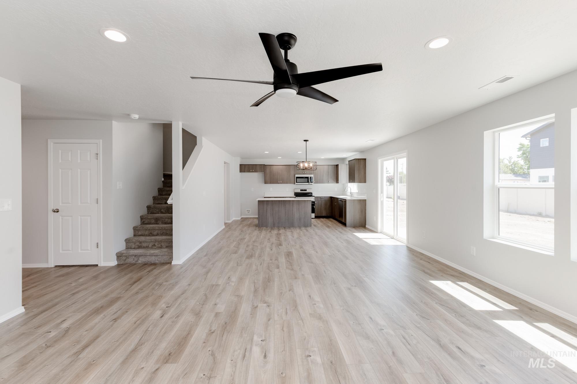 5120 Endicott Dr, Caldwell, Idaho 83605, 5 Bedrooms, 3 Bathrooms, Residential For Sale, Price $469,990, 98949375