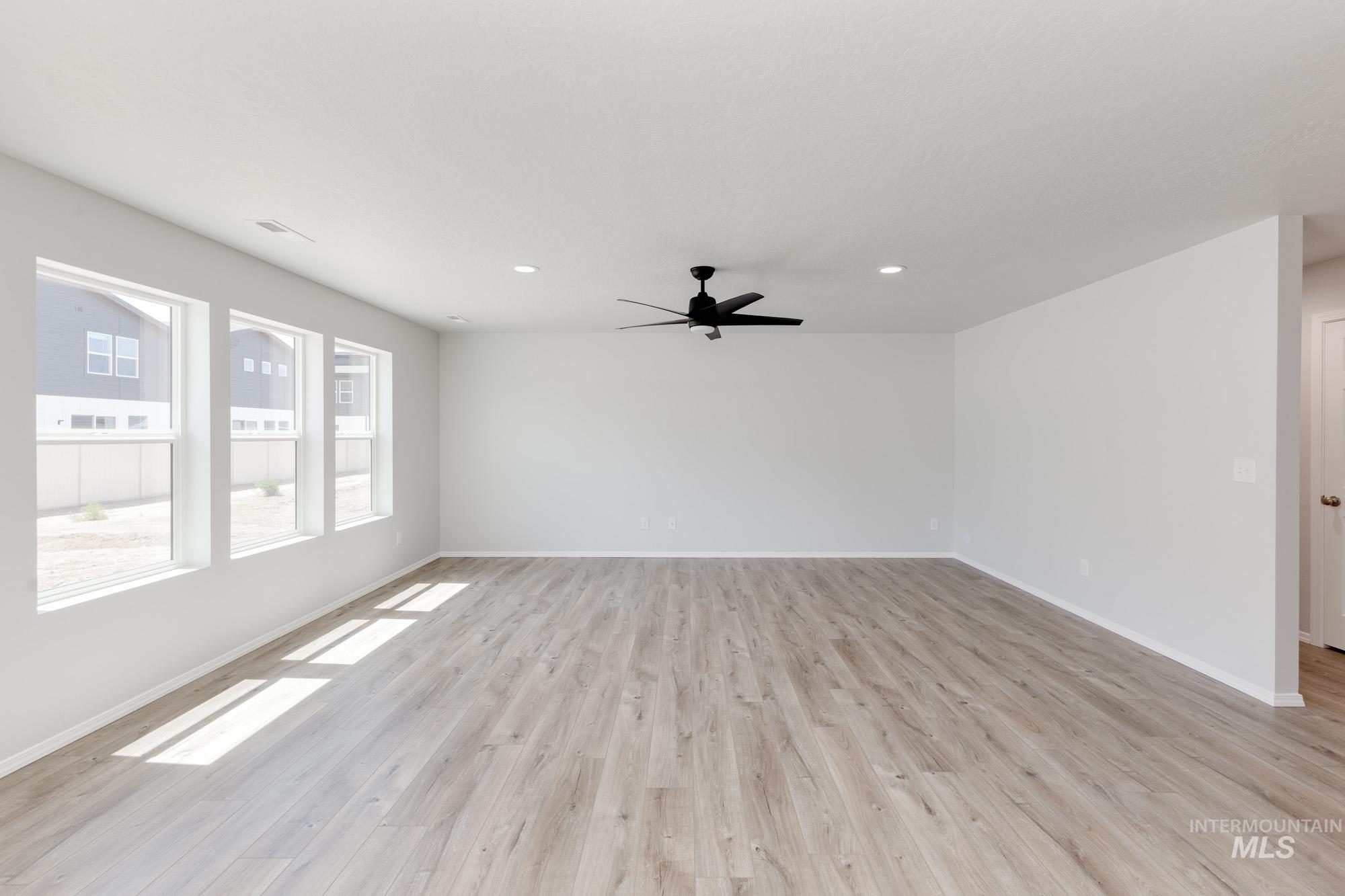 5120 Endicott Dr, Caldwell, Idaho 83605, 5 Bedrooms, 3 Bathrooms, Residential For Sale, Price $469,990, 98949375