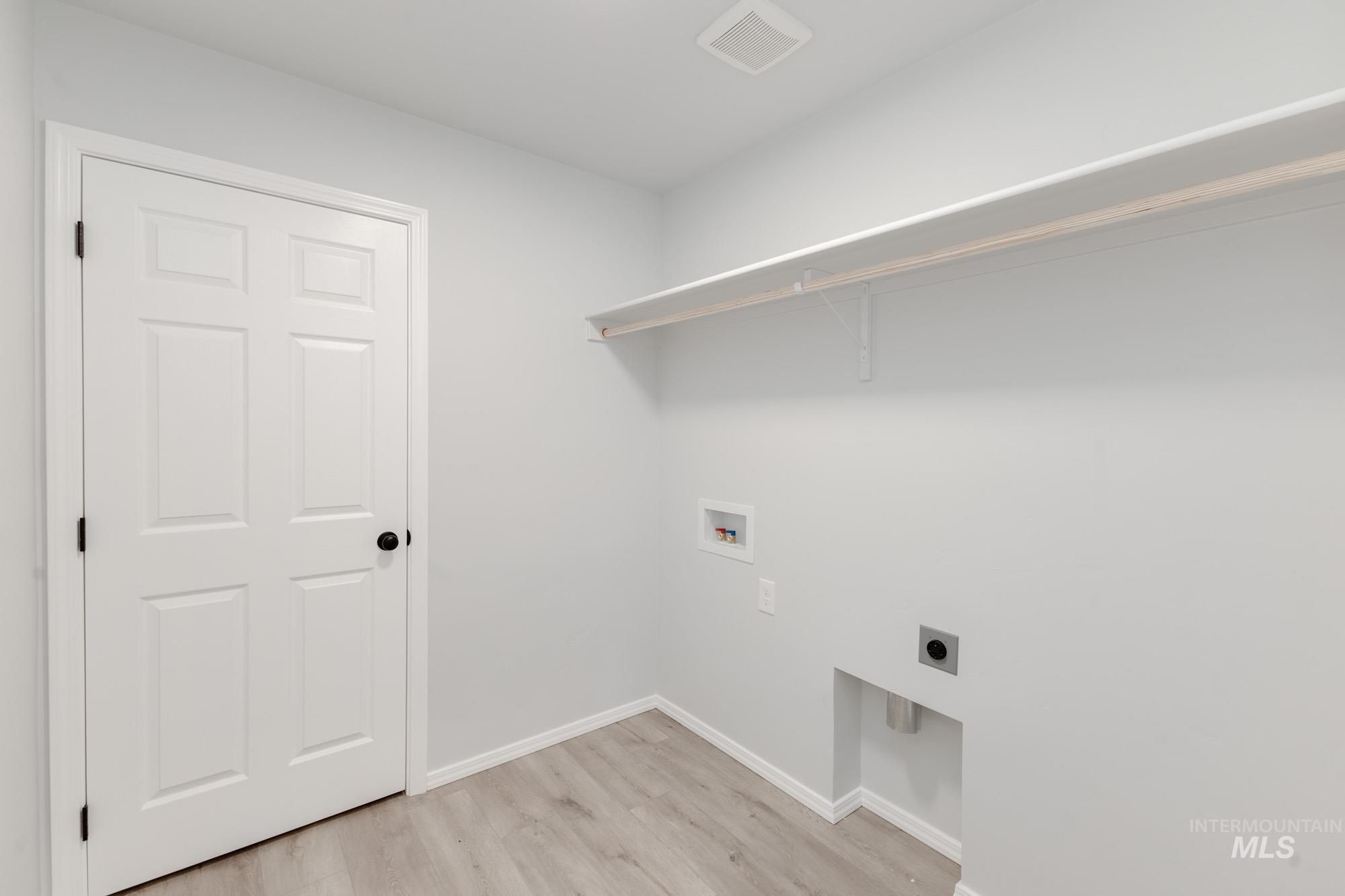 5206 Endicott Dr, Caldwell, Idaho 83605, 4 Bedrooms, 2 Bathrooms, Residential For Sale, Price $440,990, 98949377