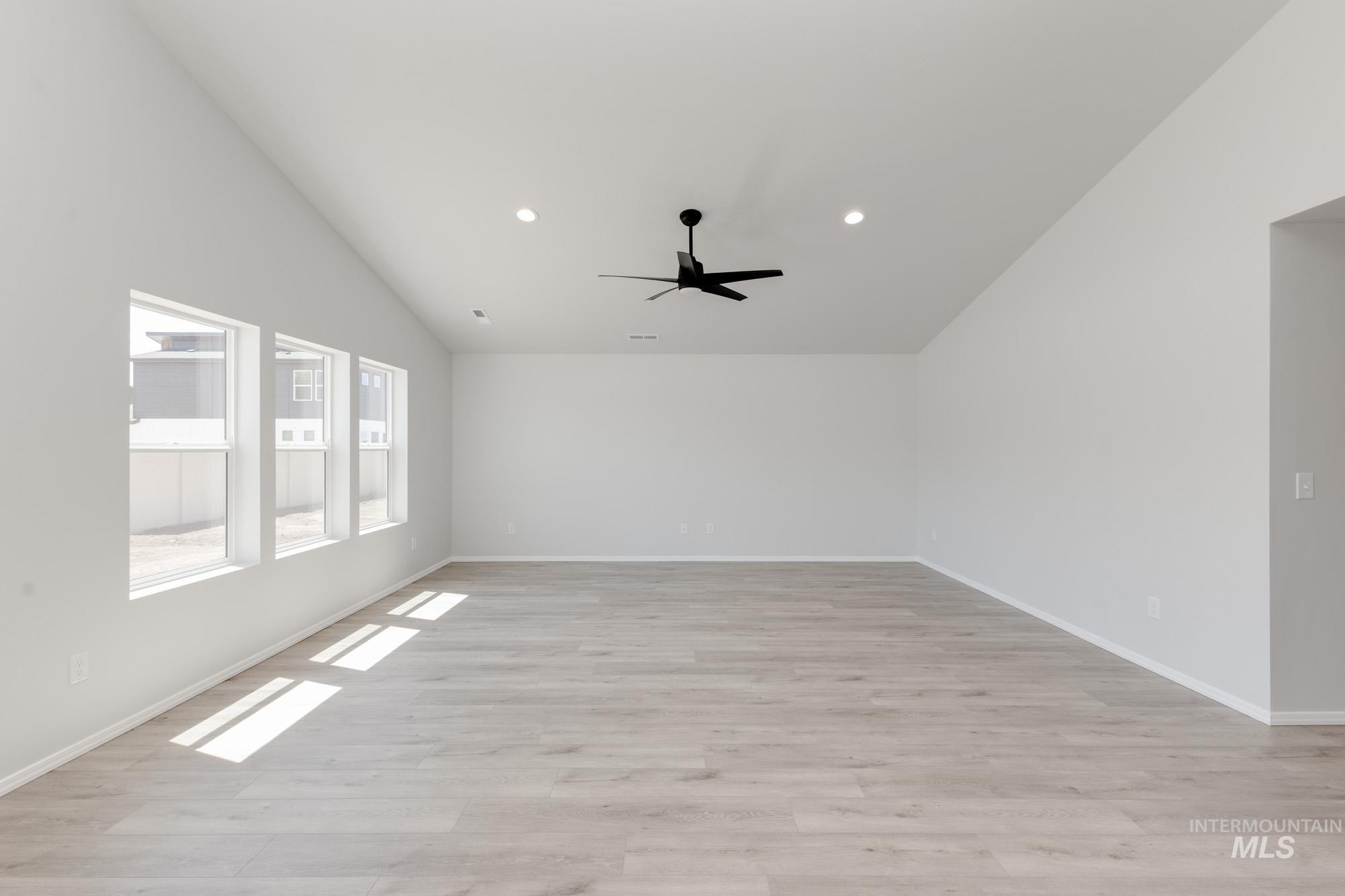 5206 Endicott Dr, Caldwell, Idaho 83605, 4 Bedrooms, 2 Bathrooms, Residential For Sale, Price $440,990, 98949377