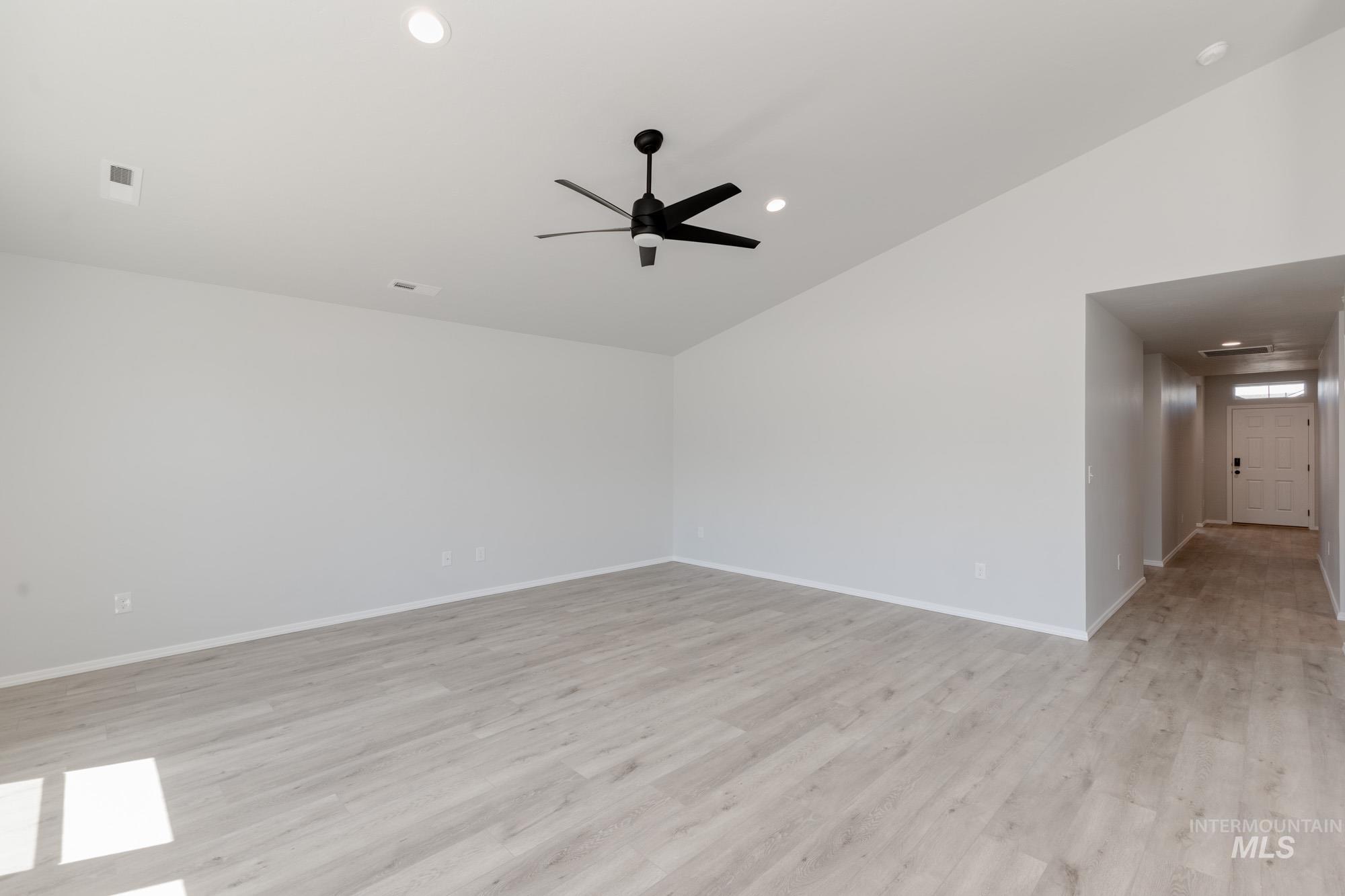 5206 Endicott Dr, Caldwell, Idaho 83605, 4 Bedrooms, 2 Bathrooms, Residential For Sale, Price $440,990, 98949377