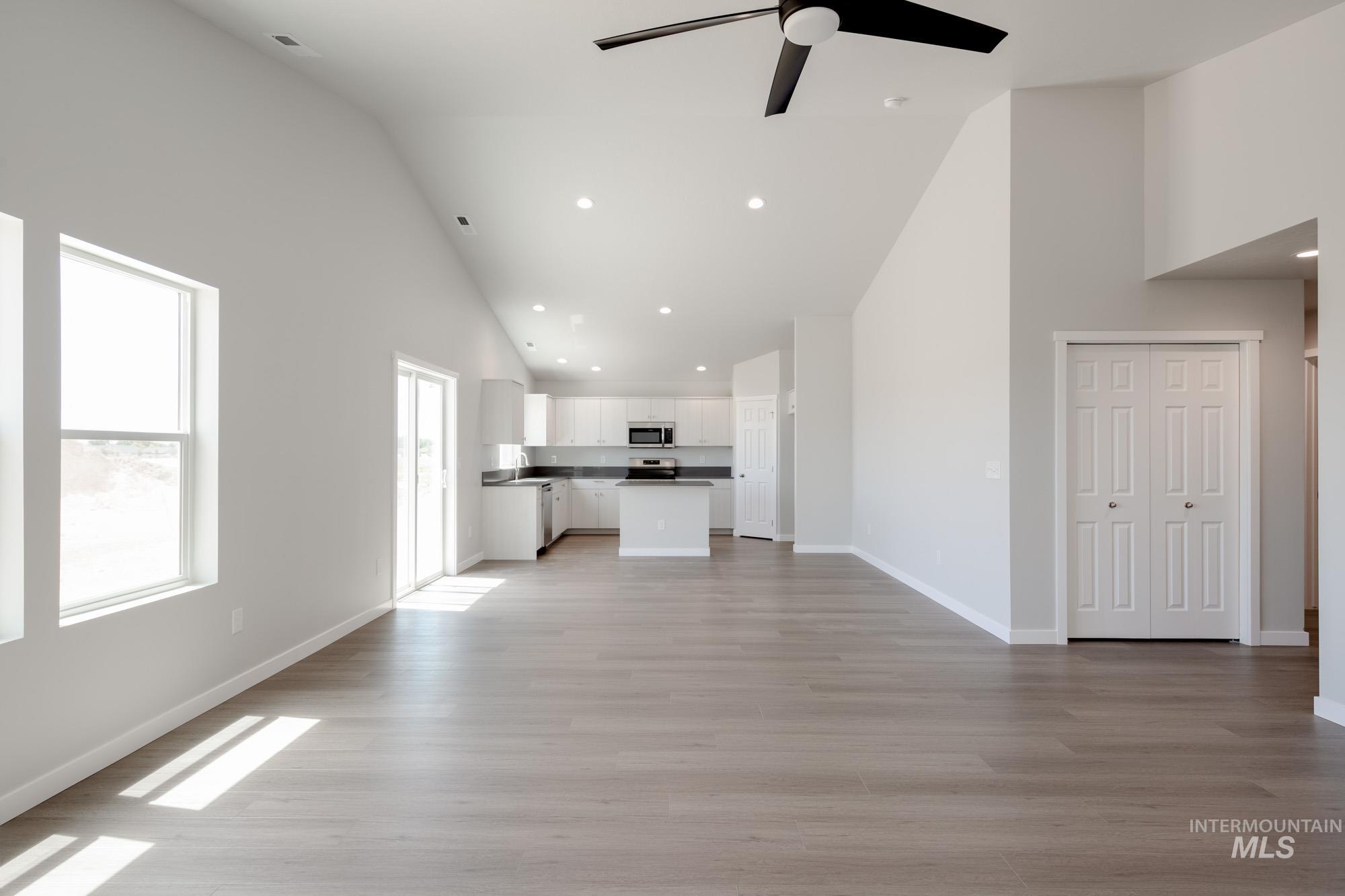 4204 Hewitt St, Caldwell, Idaho 83605, 4 Bedrooms, 2 Bathrooms, Residential For Sale, Price $419,990, 98949384