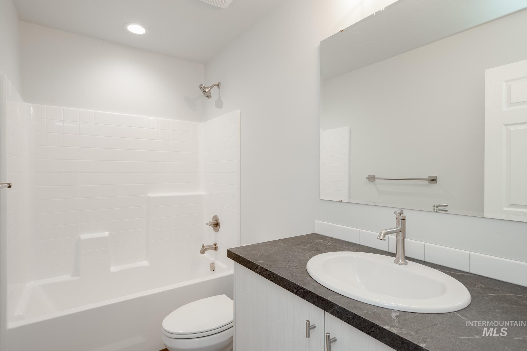 4204 Hewitt St, Caldwell, Idaho 83605, 4 Bedrooms, 2 Bathrooms, Residential For Sale, Price $419,990, 98949384