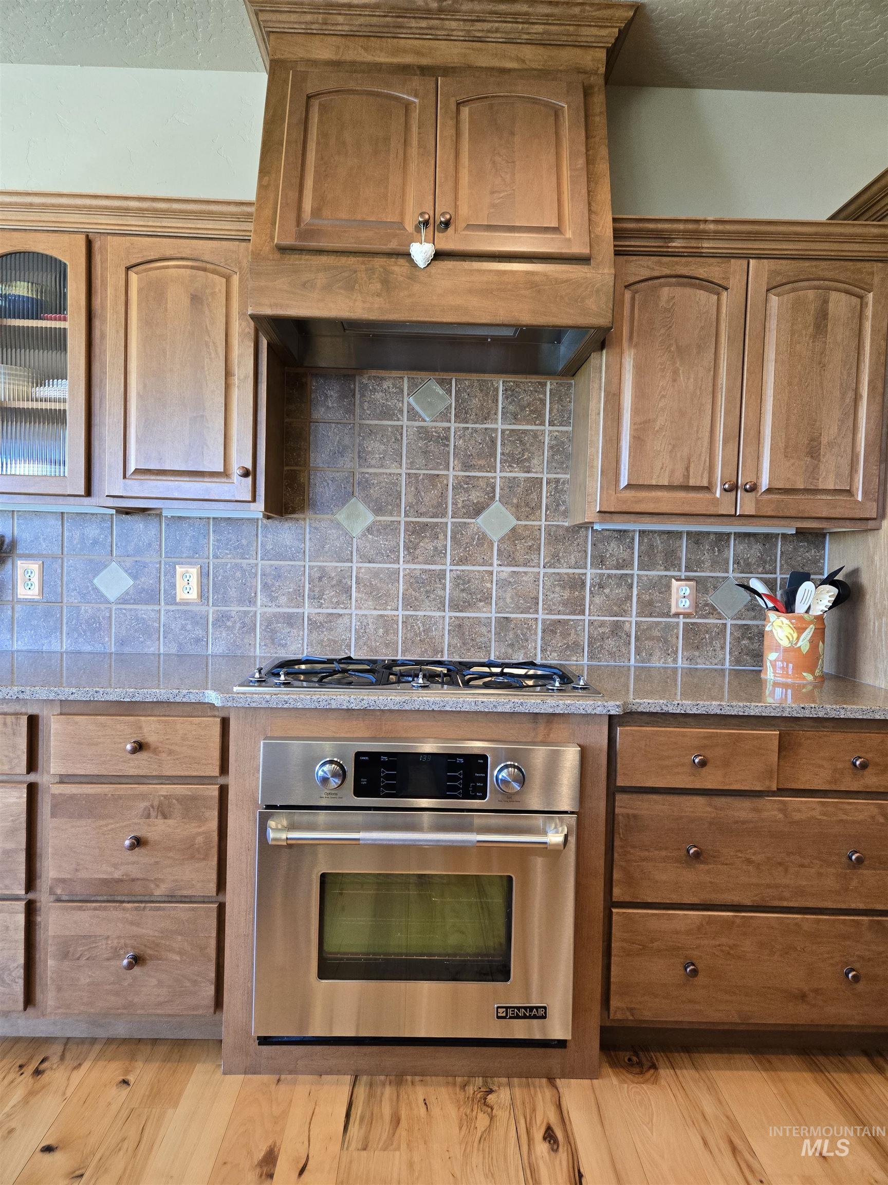 654 King Ave, Ontario, Oregon 97914, 3 Bedrooms, 2.5 Bathrooms, Residential For Sale, Price $825,000, 98949397