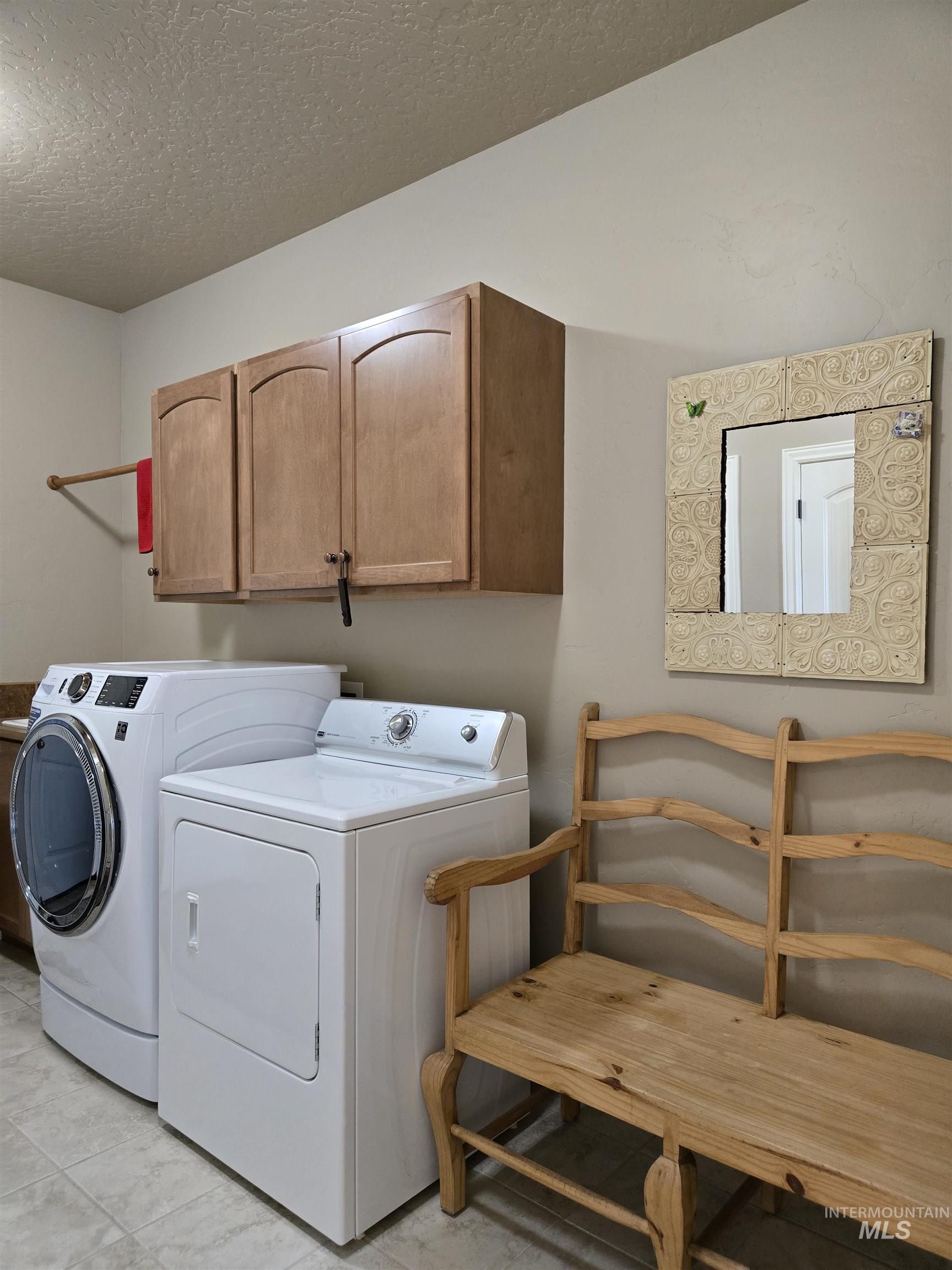 654 King Ave, Ontario, Oregon 97914, 3 Bedrooms, 2.5 Bathrooms, Residential For Sale, Price $825,000, 98949397