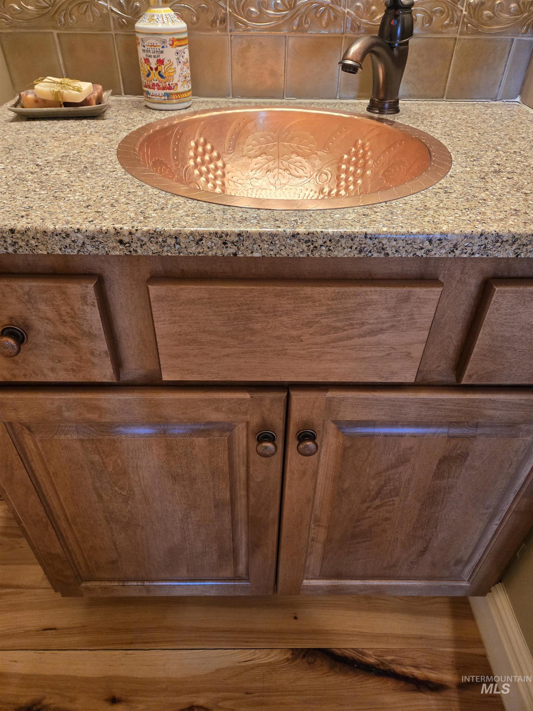 654 King Ave, Ontario, Oregon 97914, 3 Bedrooms, 2.5 Bathrooms, Residential For Sale, Price $825,000, 98949397