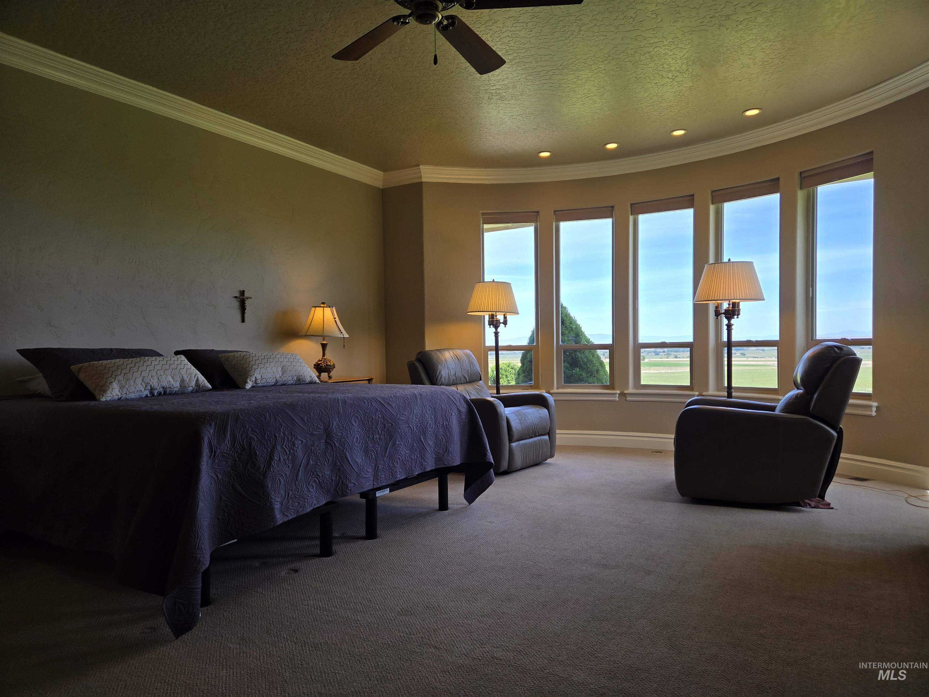 654 King Ave, Ontario, Oregon 97914, 3 Bedrooms, 2.5 Bathrooms, Residential For Sale, Price $825,000, 98949397