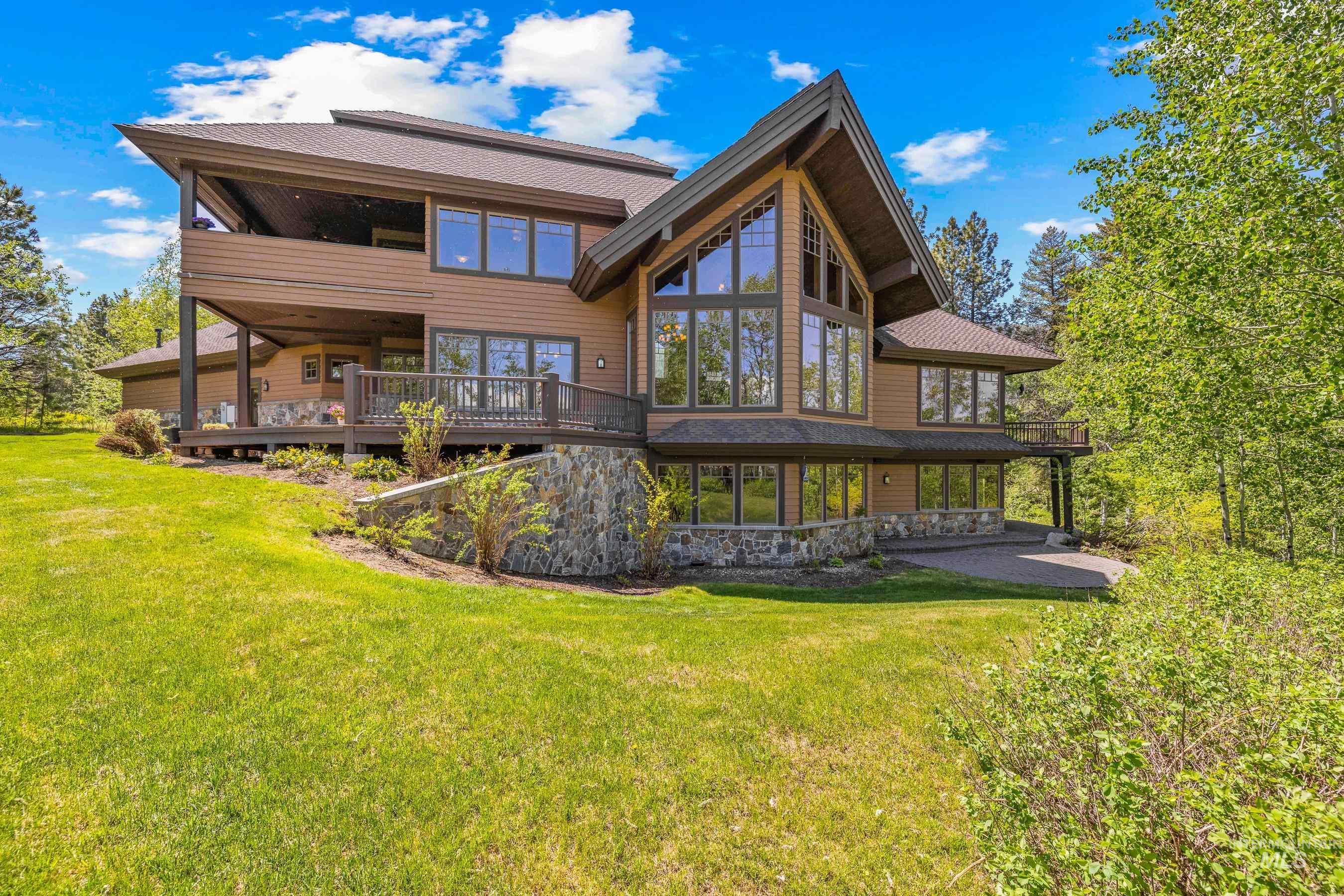 690 Discovery Drive, Donnelly, Idaho 83615, 4 Bedrooms, 3.5 Bathrooms, Residential For Sale, Price $3,100,000,MLS 98949398