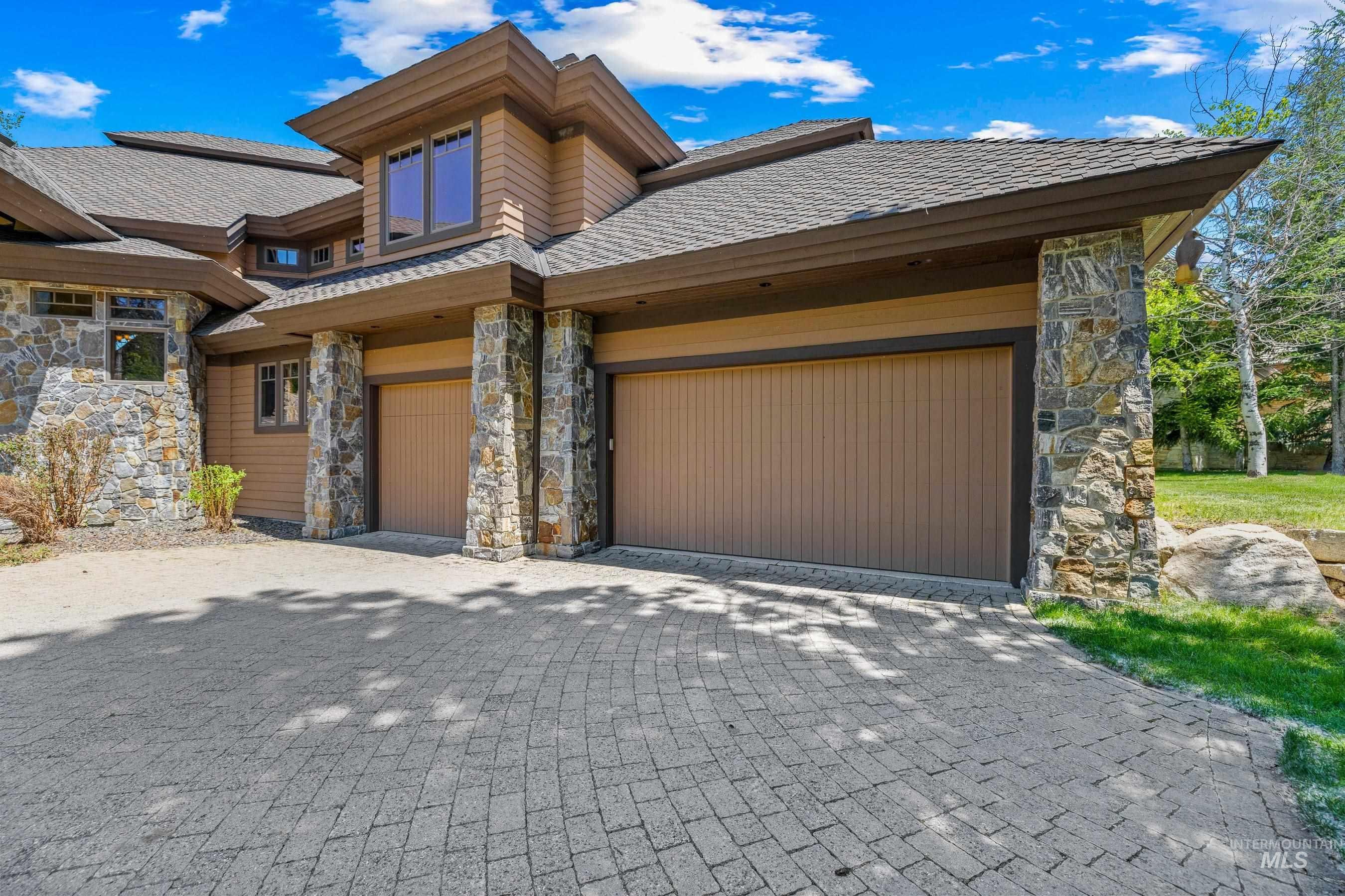 690 Discovery Drive, Donnelly, Idaho 83615, 4 Bedrooms, 3.5 Bathrooms, Residential For Sale, Price $3,100,000,MLS 98949398