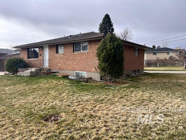 1818 E Terry Street, Pocatello, Idaho 83201-2746, 6 Bedrooms, 2 Bathrooms, Residential For Sale, Price $375,000,MLS 98949403