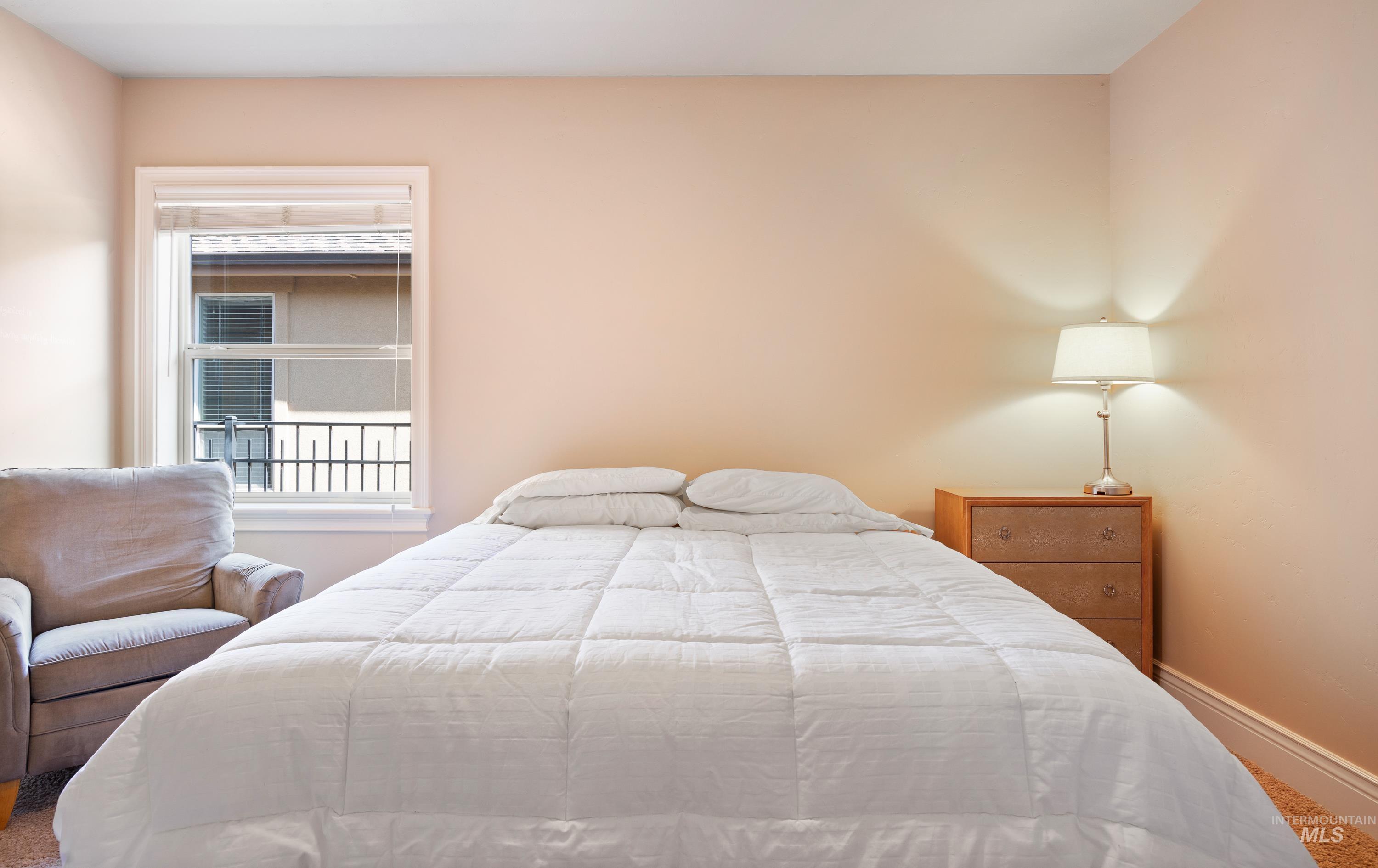 1664 W Par Ct., Eagle, Idaho 83616, 3 Bedrooms, 2 Bathrooms, Residential For Sale, Price $639,900,MLS 98949422